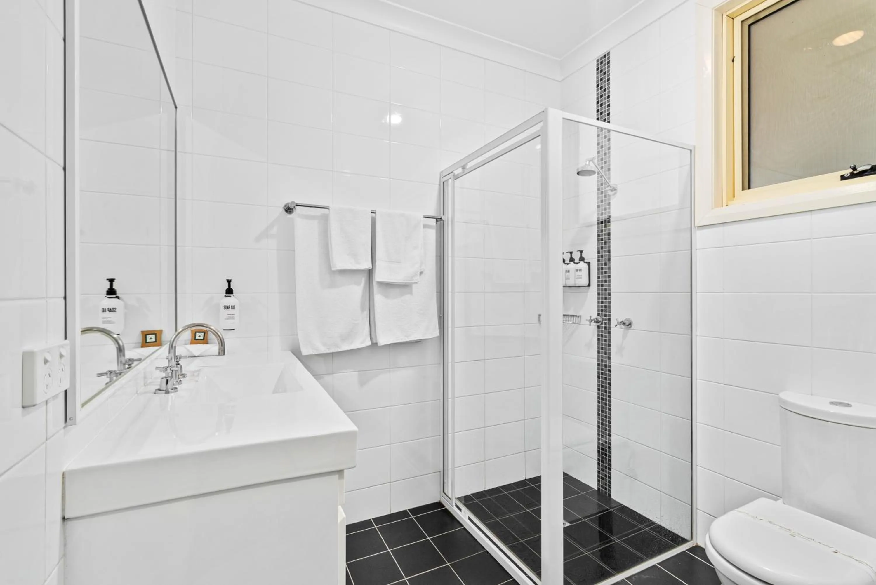 Shower in Comfort Inn Bishops Lodge