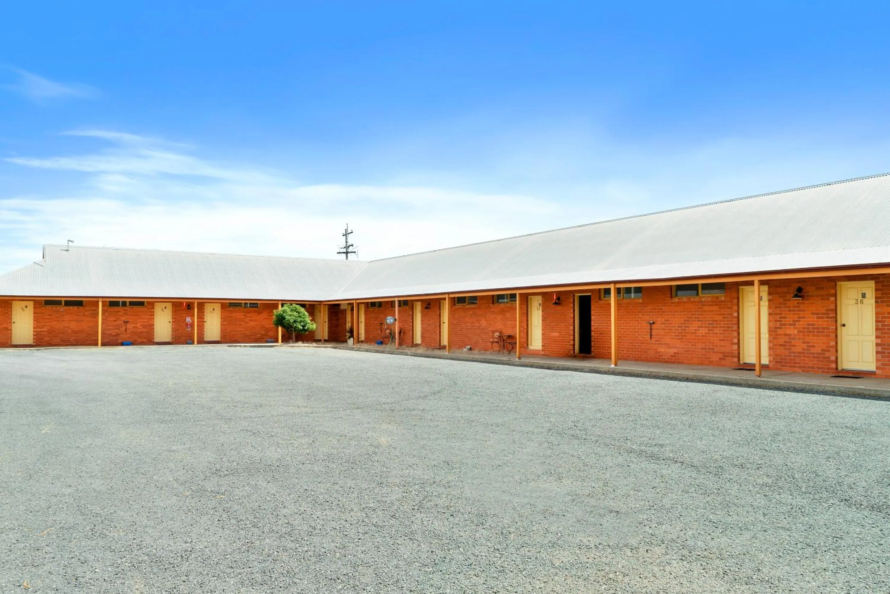 Parking in Comfort Inn Bishops Lodge