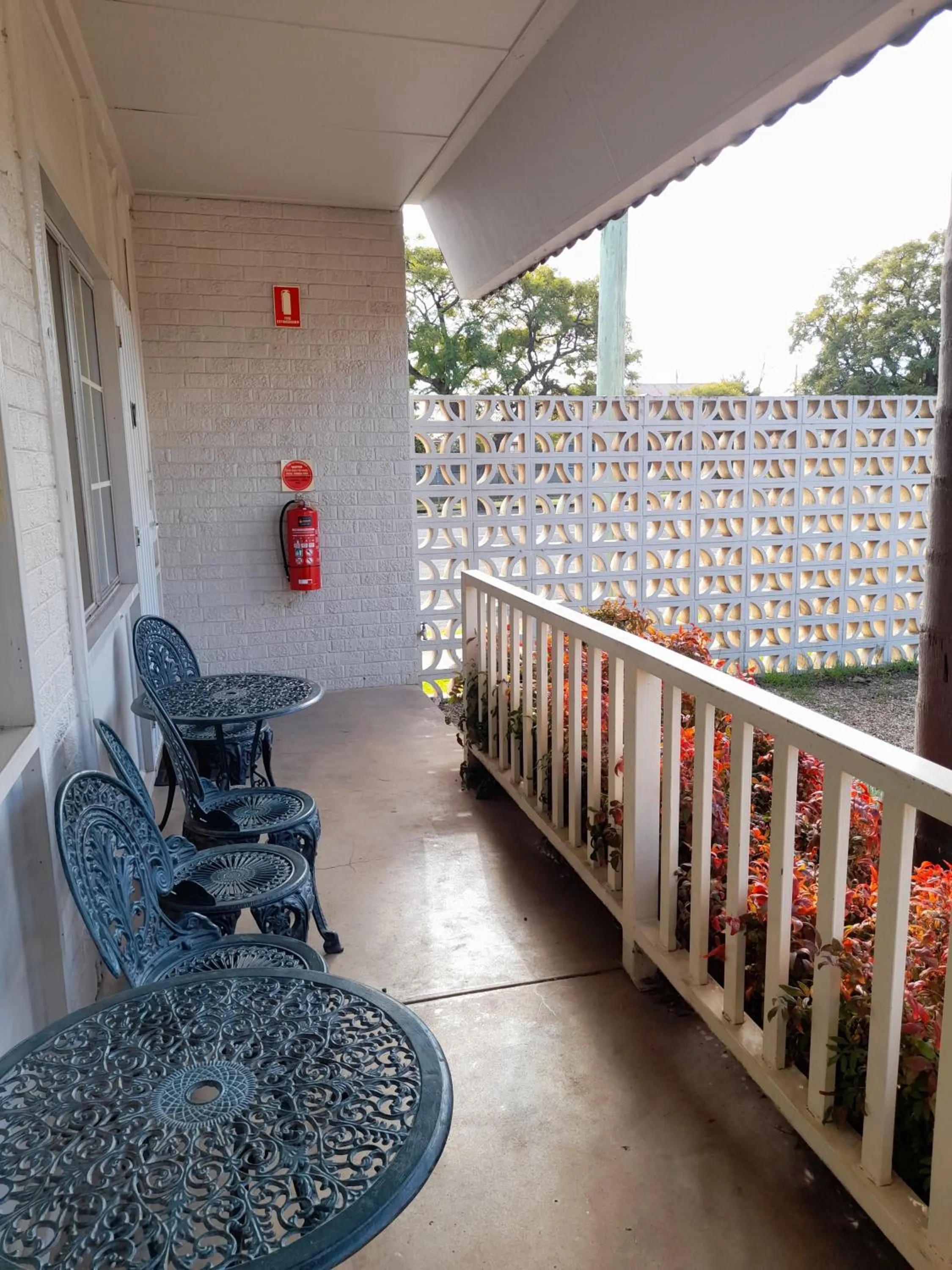 Seating area in Aromet Motor Inn