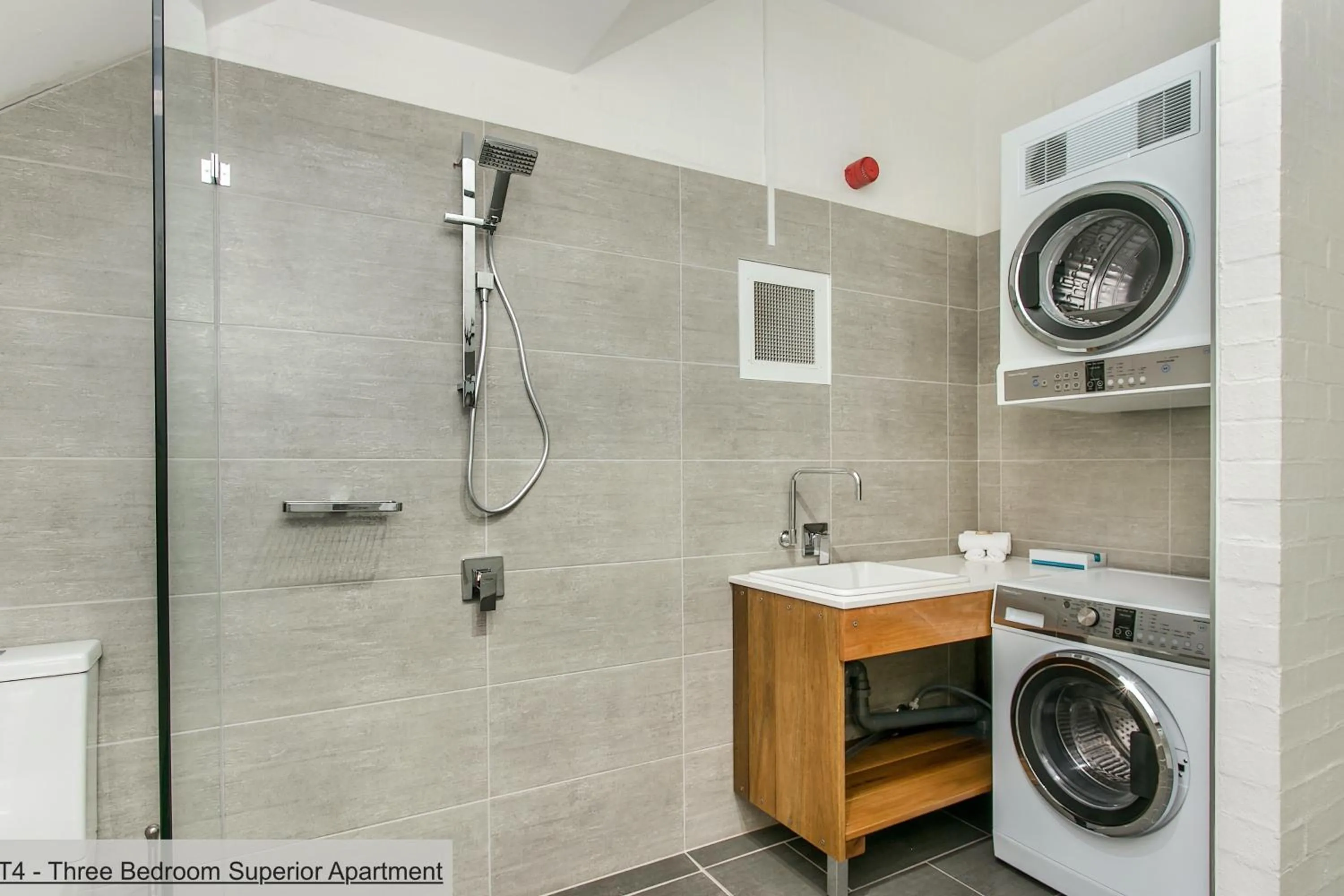 The Terraces Main Beach