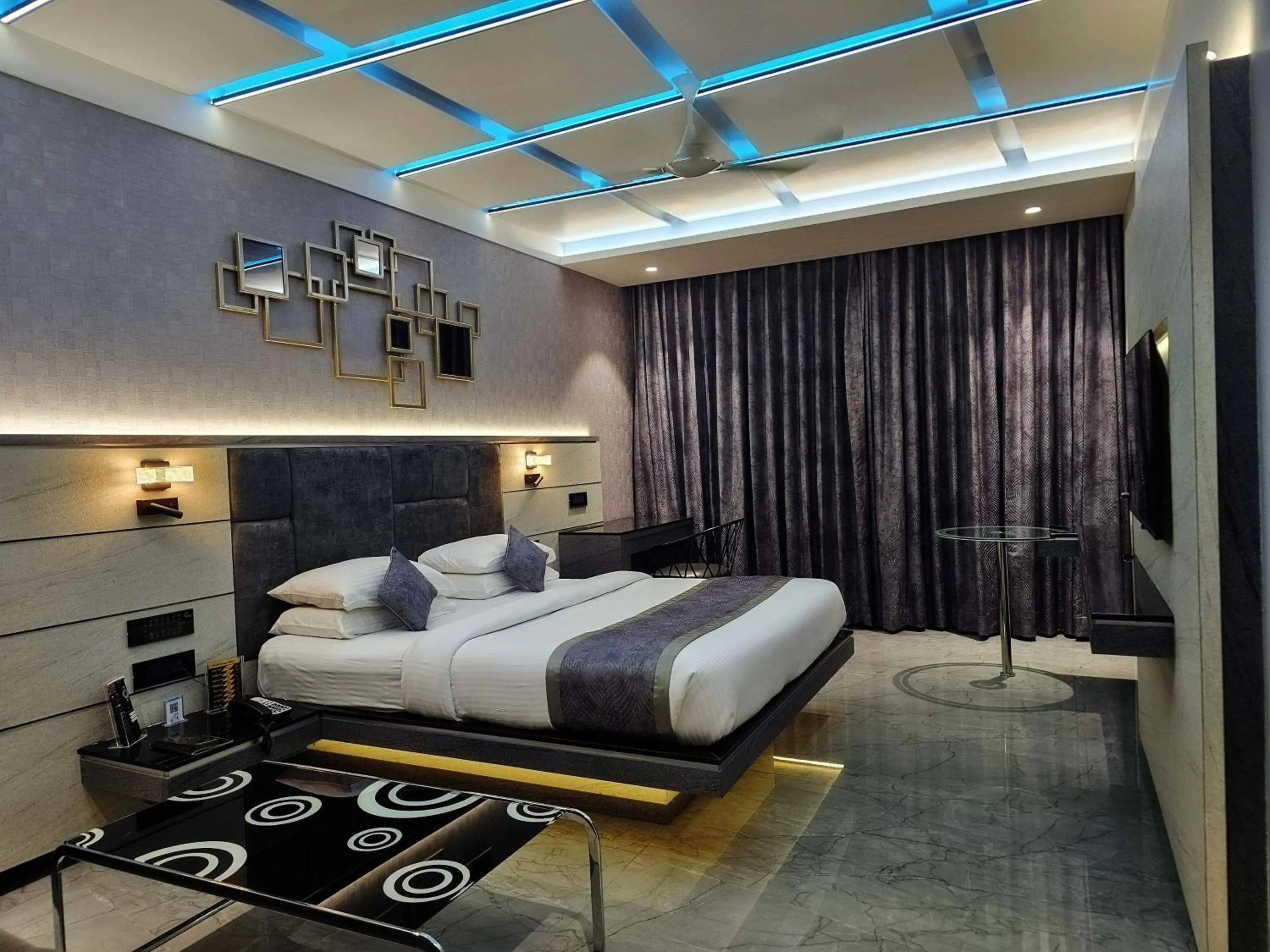 Bedroom, Bed in Malligi,Hampi