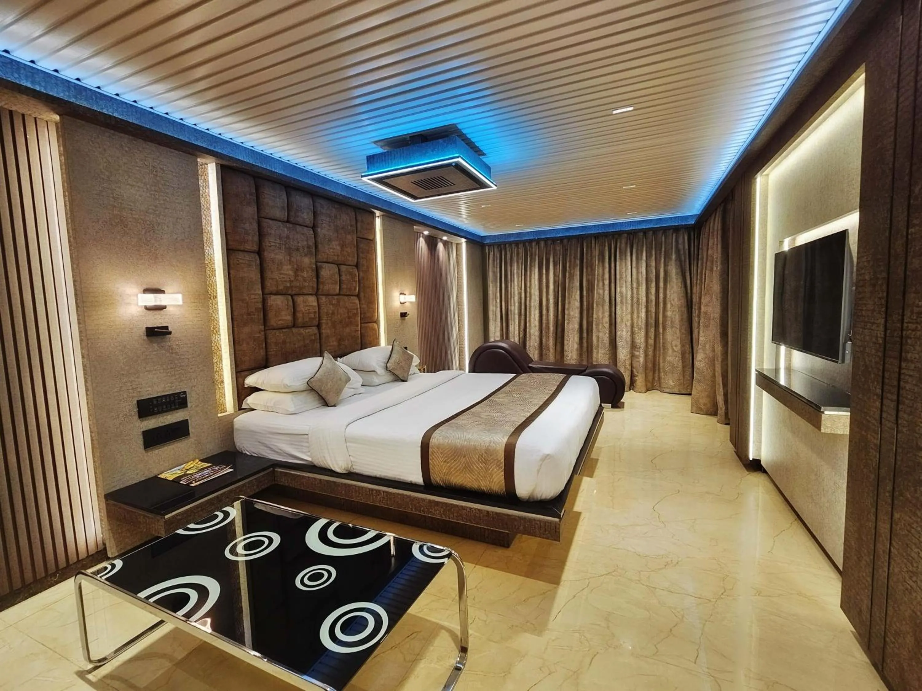 Bed in Malligi,Hampi