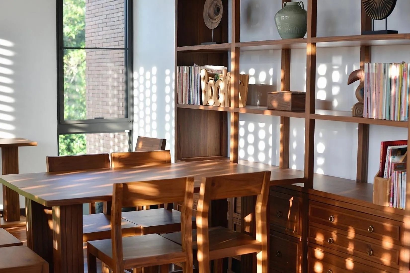 Library in Sansuntree