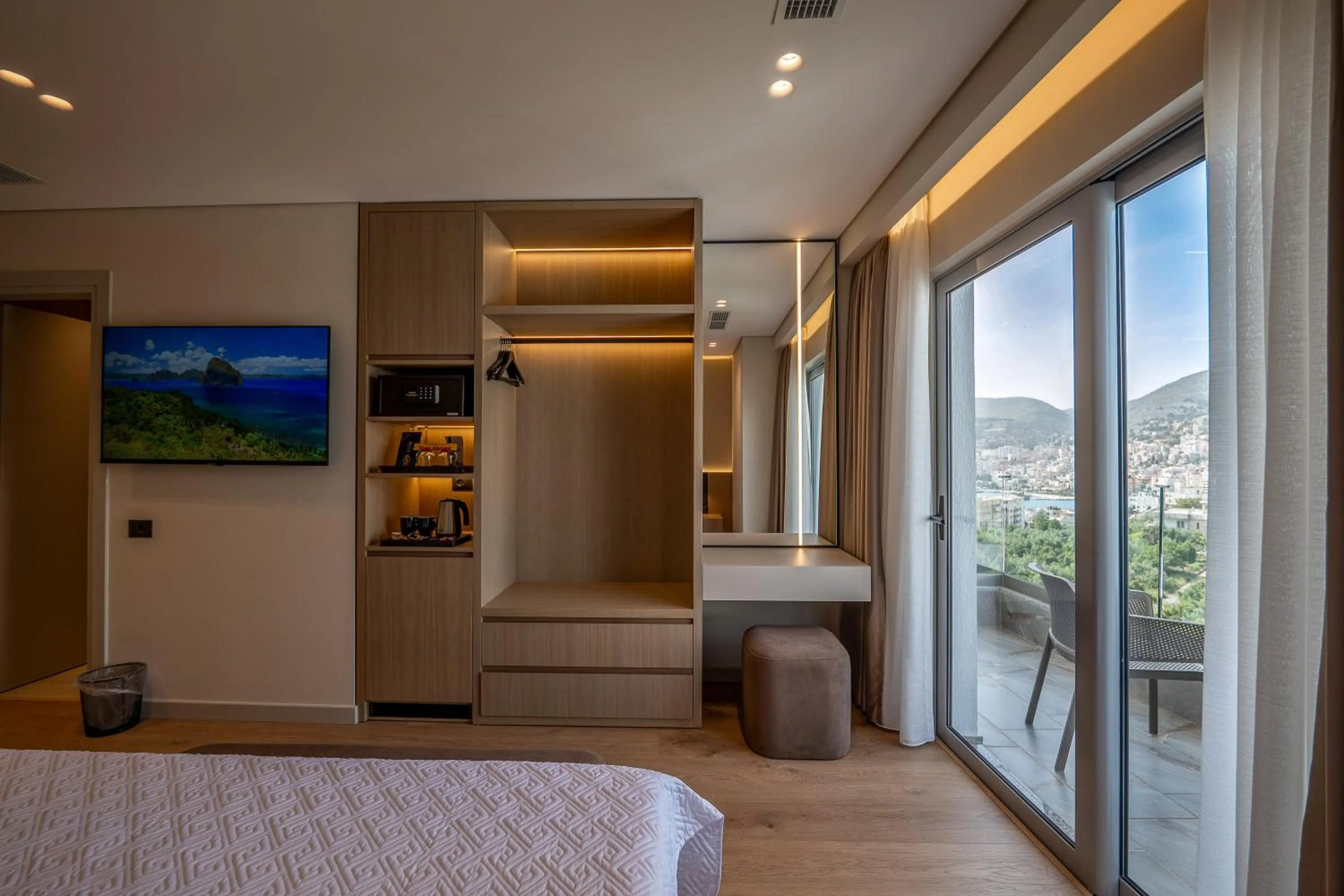 Photo of the whole room, Bed in Hotel Teuta