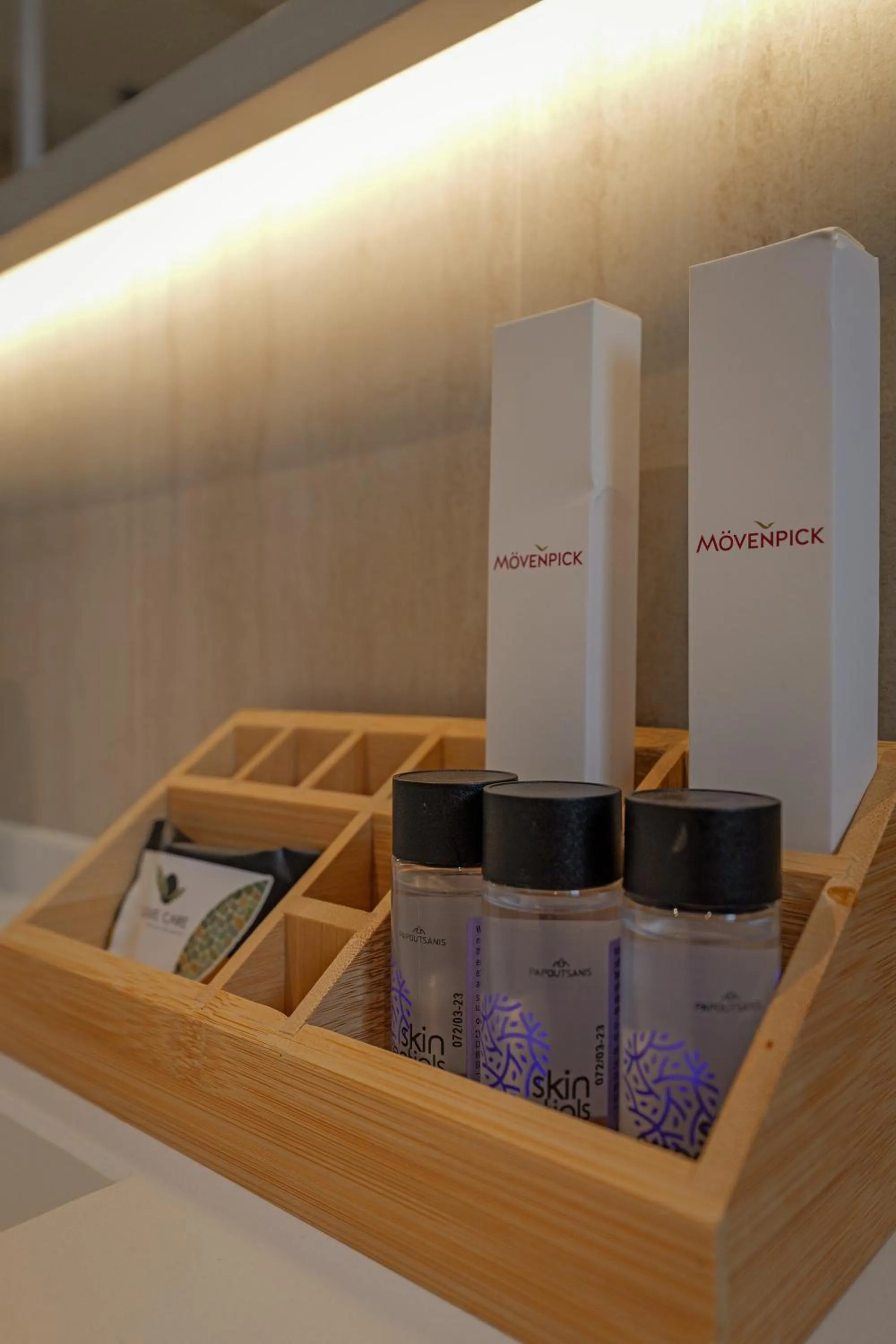 Shower in Hotel Teuta