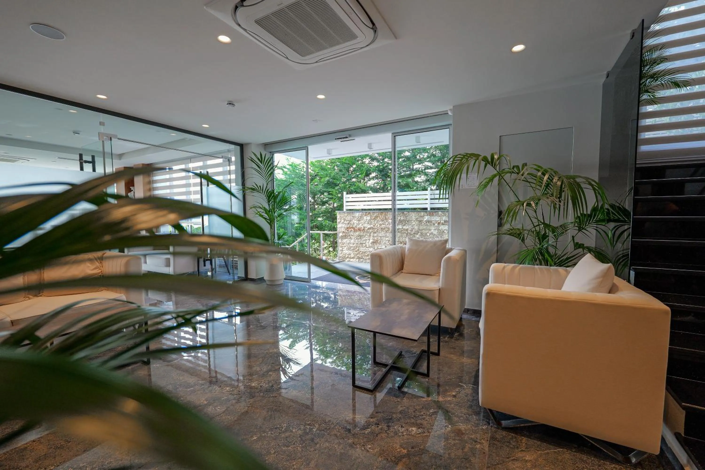 Seating area in Hotel Teuta