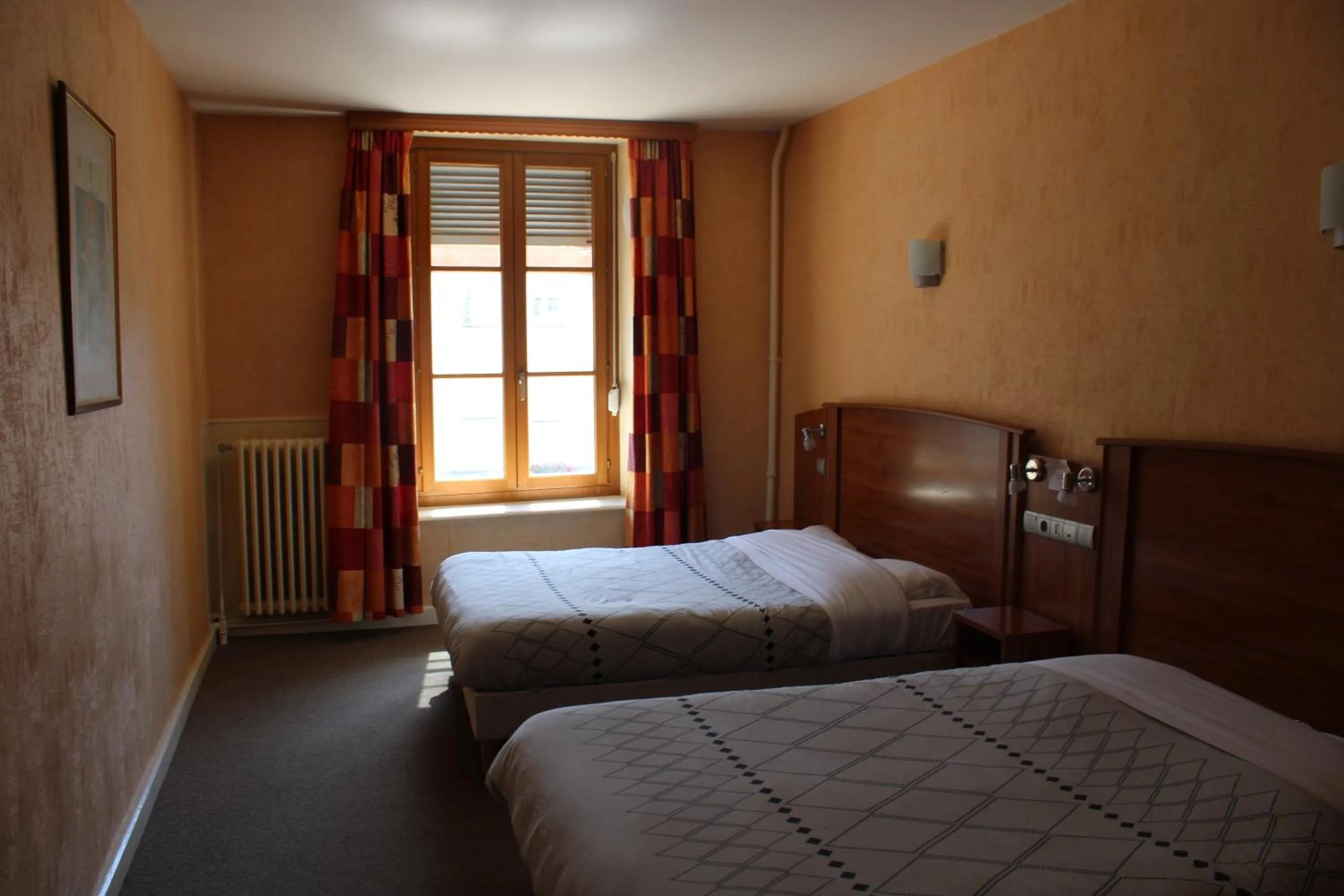 Bedroom, Bed in Le Commerce