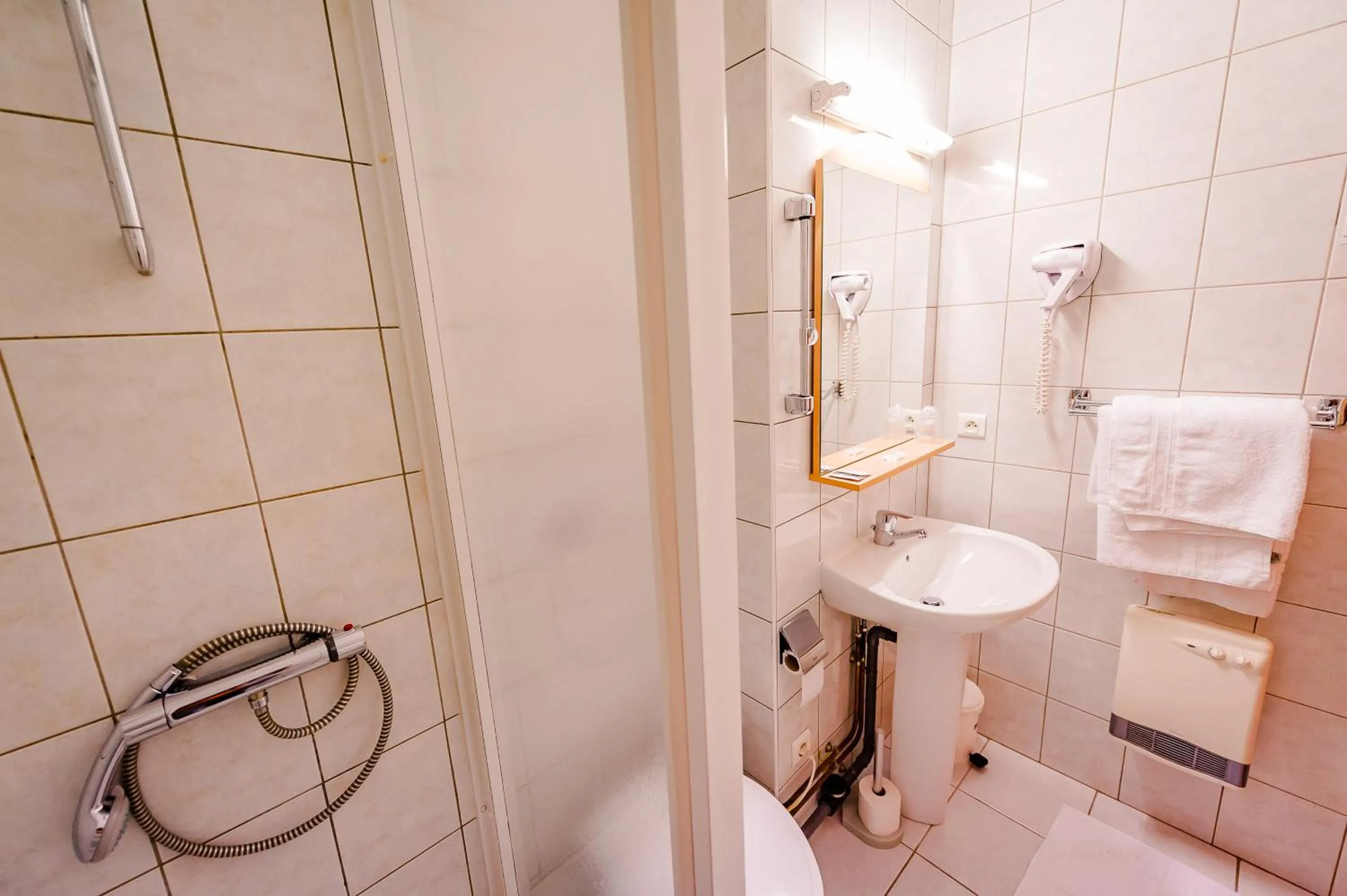 Shower in Le Commerce