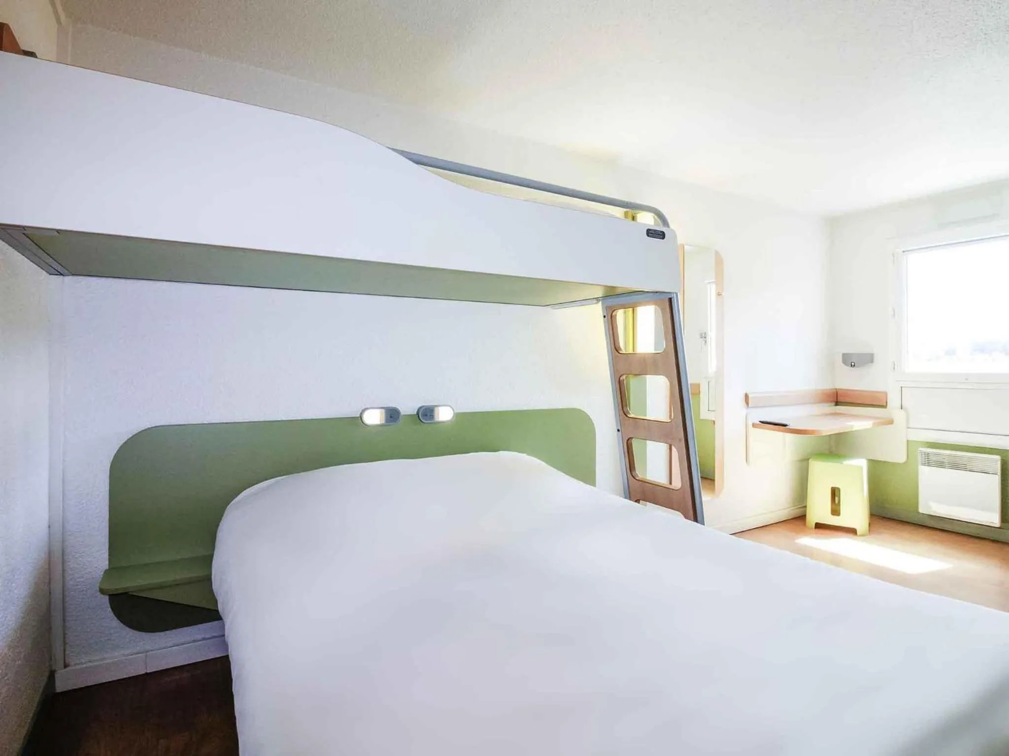 Bedroom, Bed in Ibis budget Périgueux
