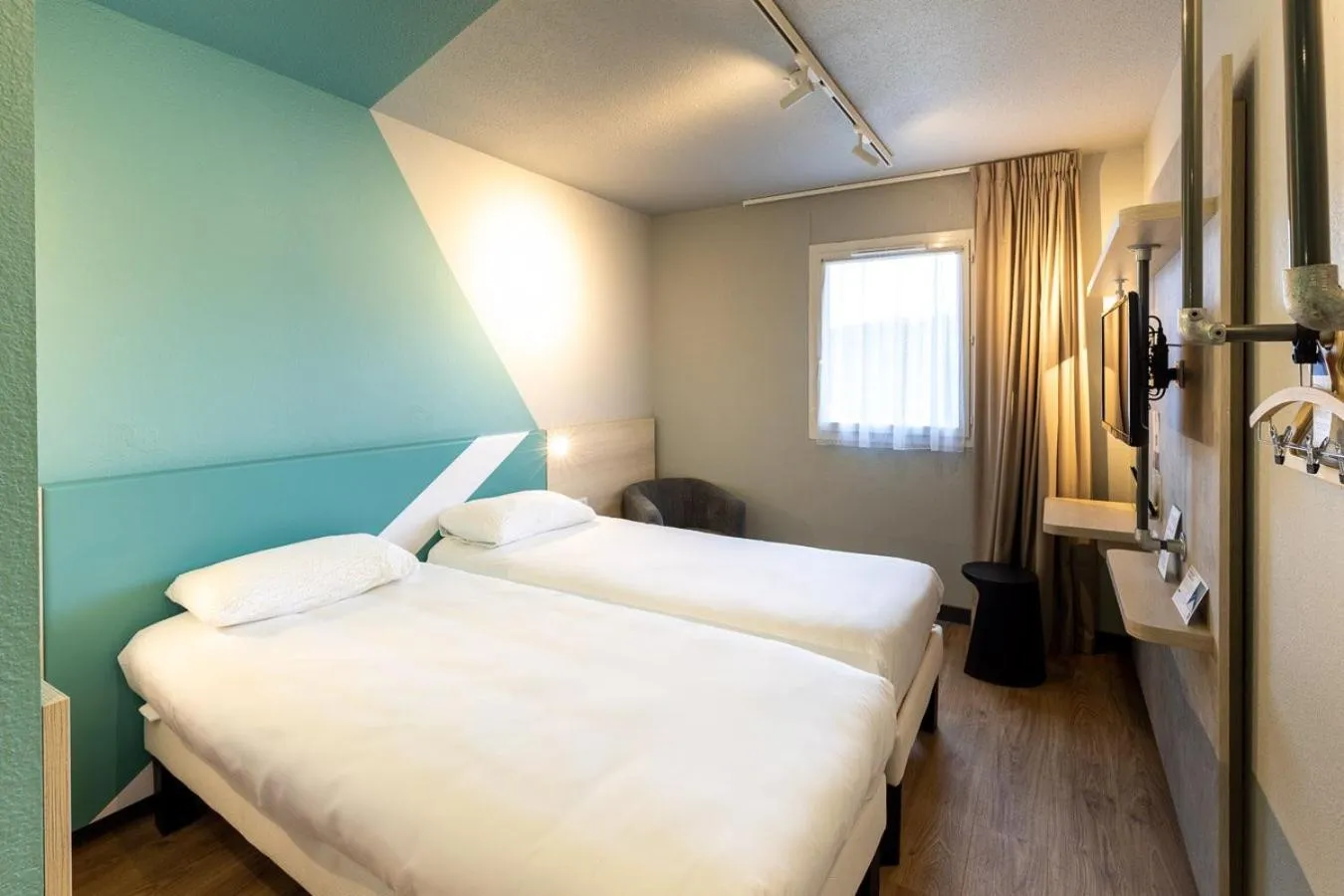Bedroom, Bed in Ibis budget Périgueux