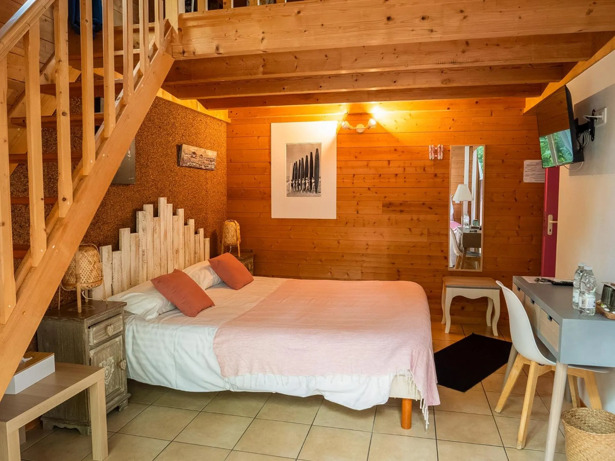 View (from property/room), Bed in La Villa Herbert Maison d'hôtes à Andernos