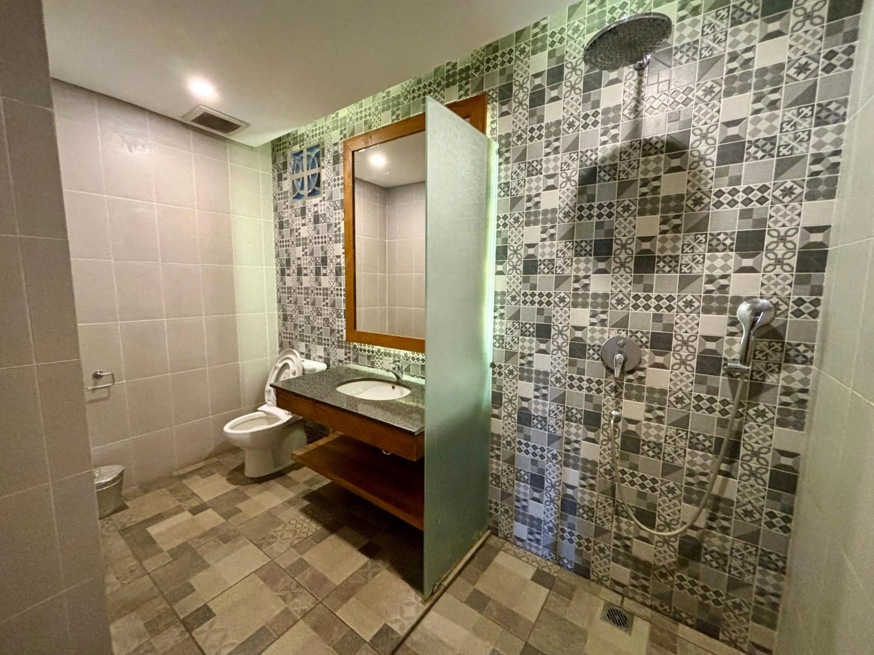 Bathroom in Swan Inn