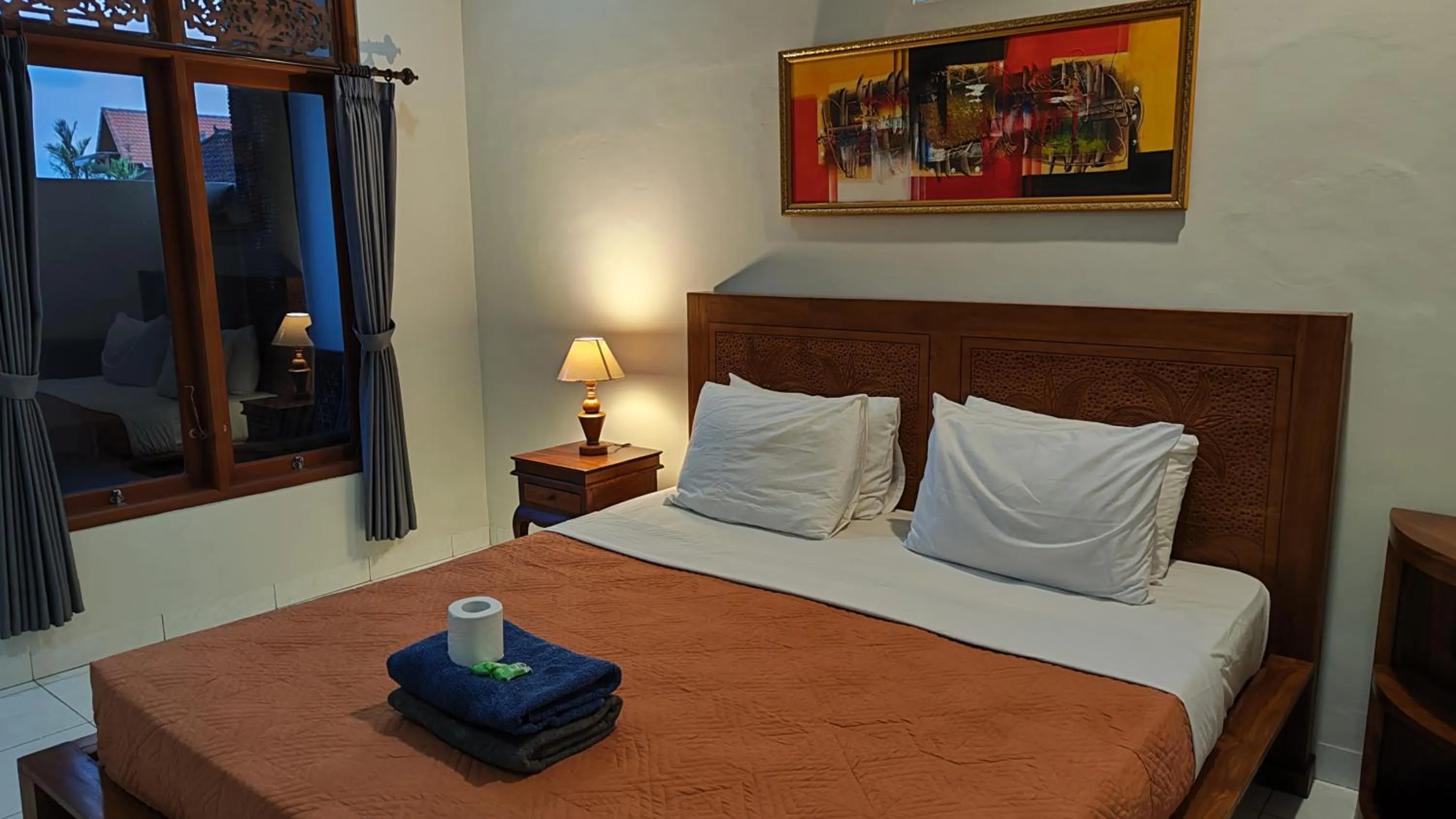 Bedroom, Bed in Swan Inn