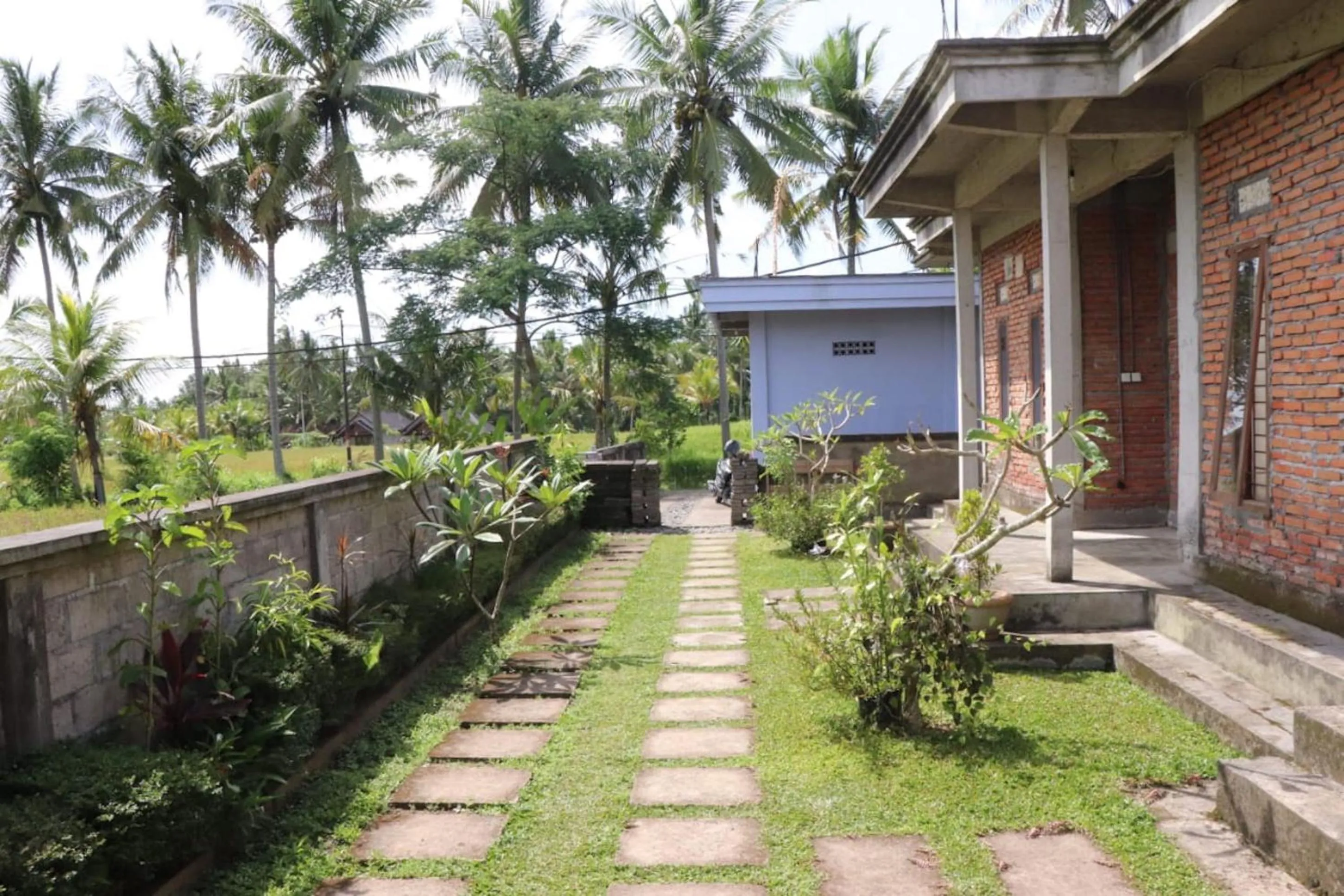 Facade/entrance in Paraiso Cottage Ubud