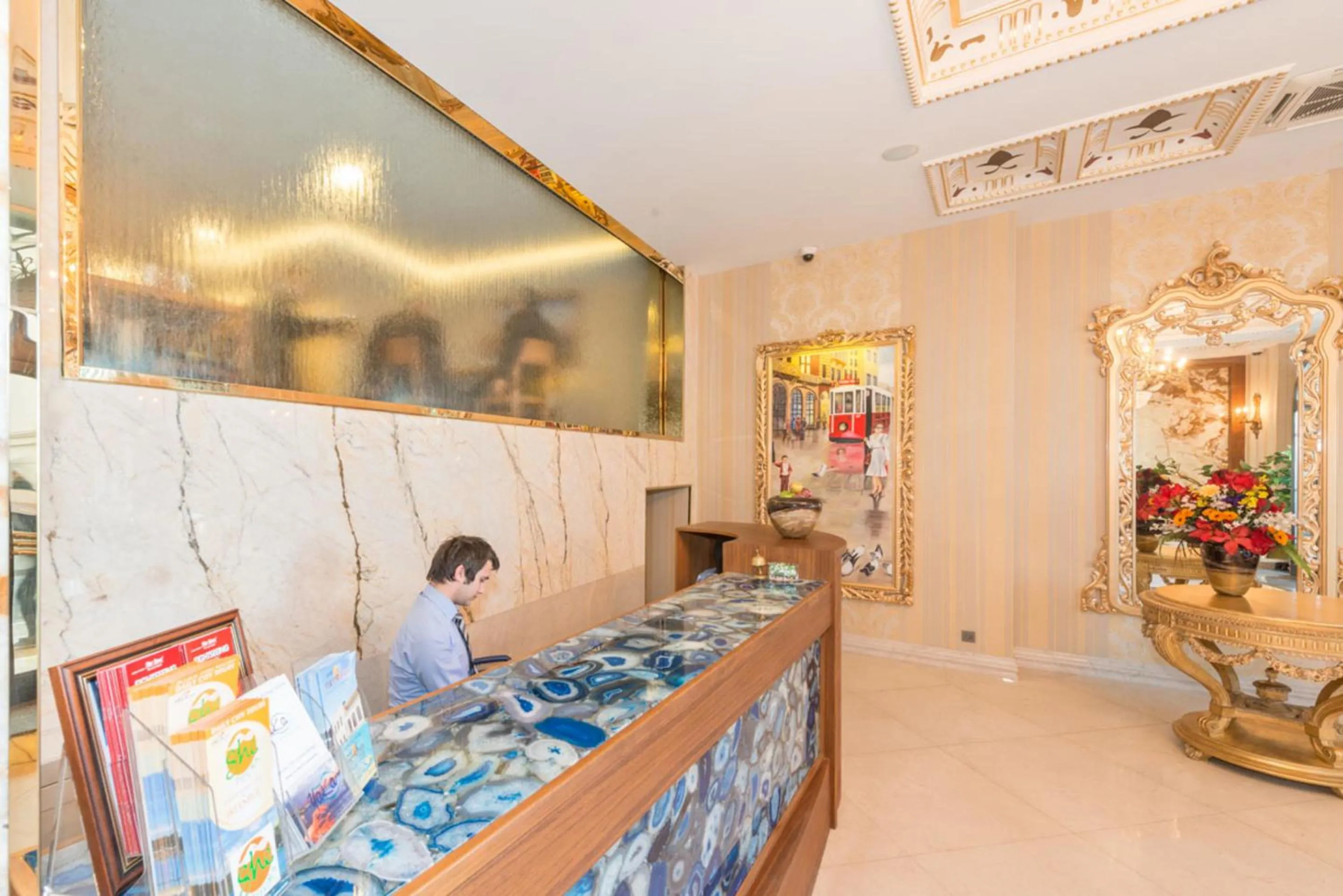 Lobby or reception in Hotel The Pera Hill