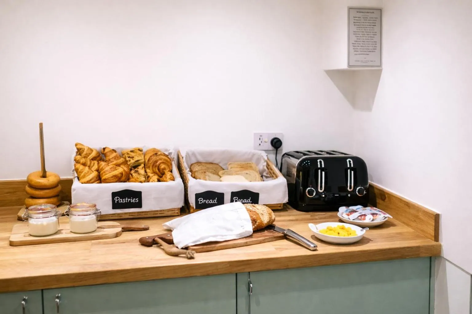 Breakfast in Vanbrugh House Hotel