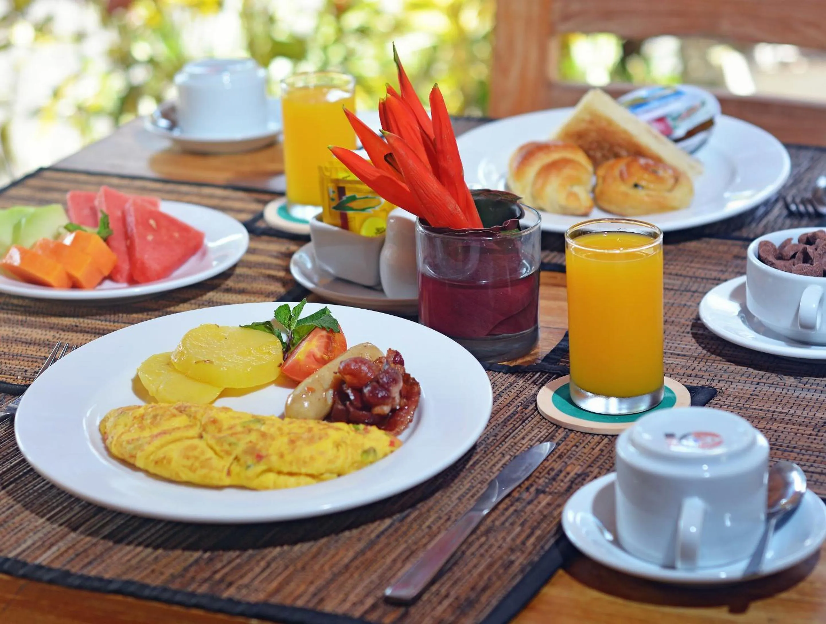 Food and drinks in Pertiwi Bisma 1