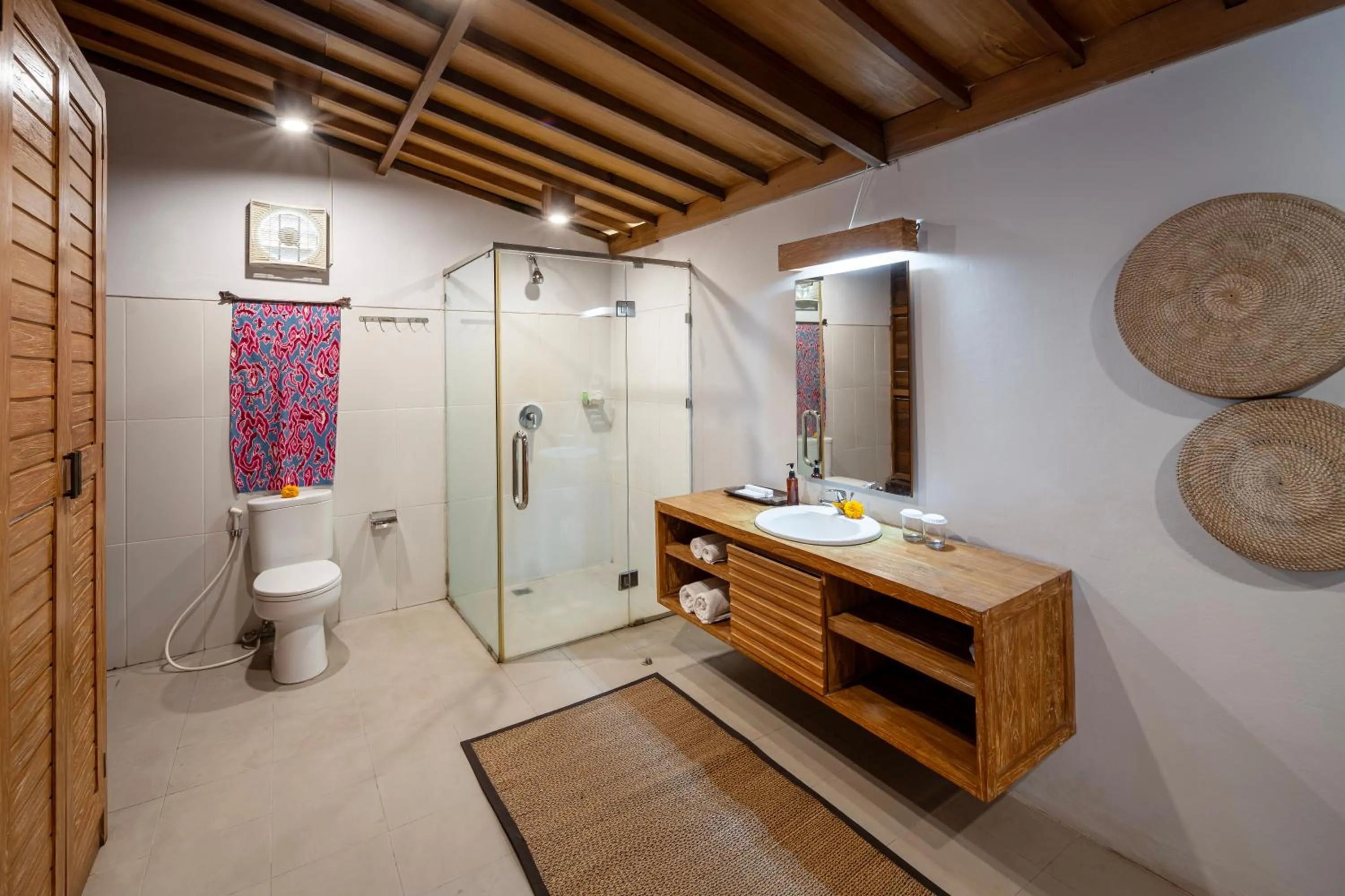 Bathroom in Pertiwi Bisma 1