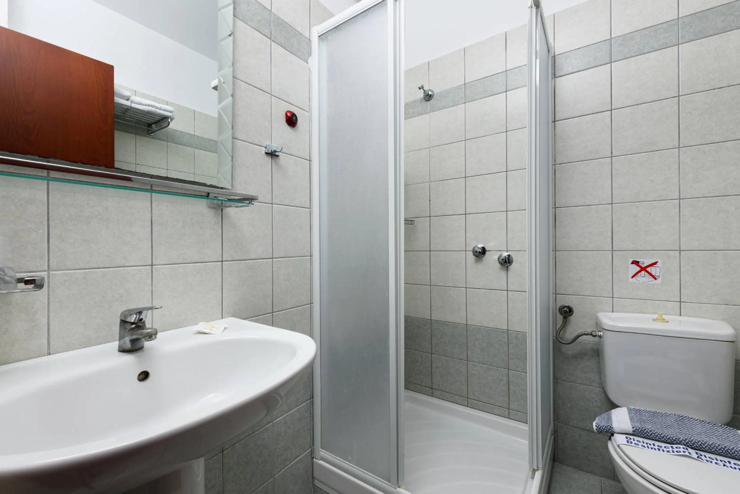 Bathroom in Hotel Aethria