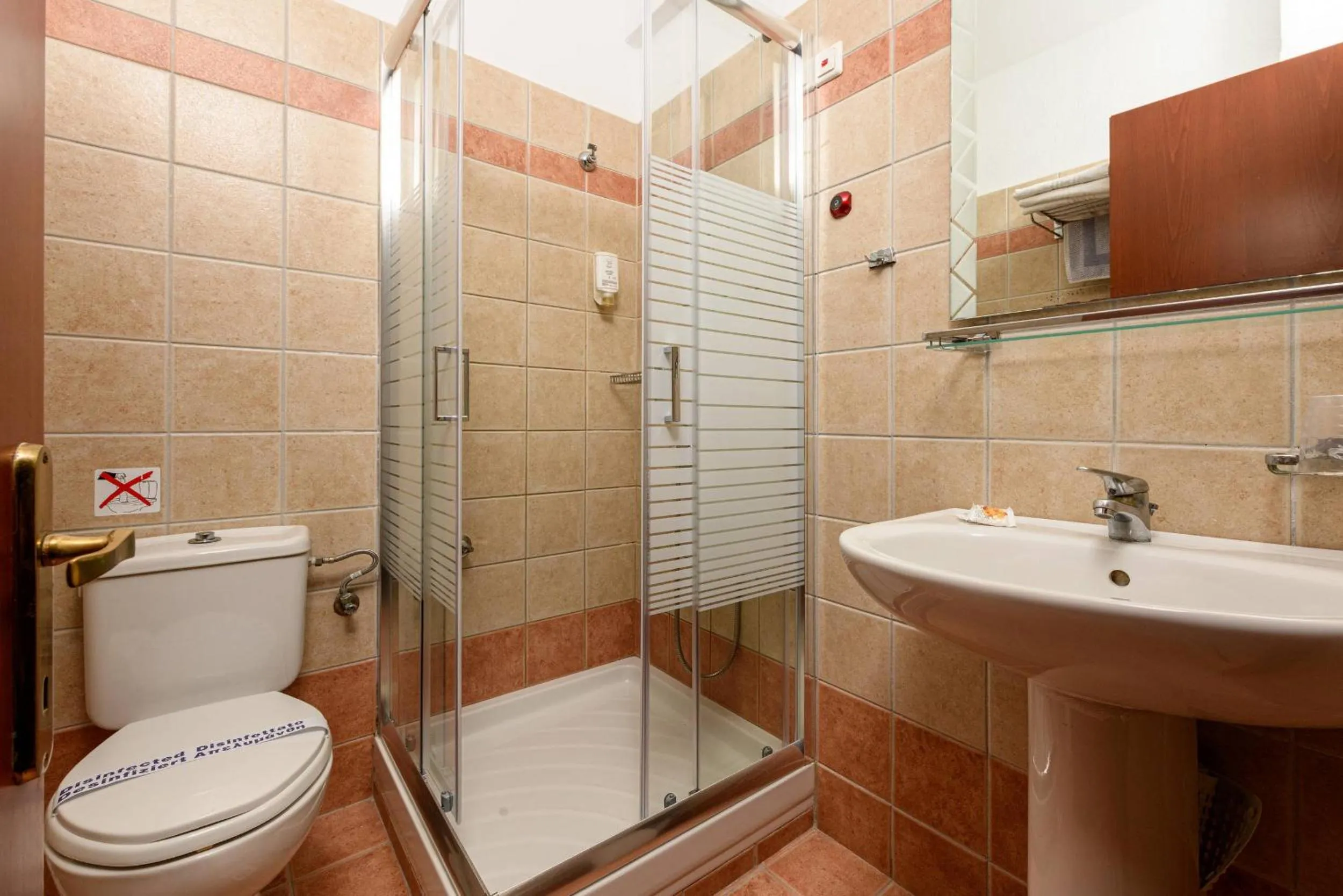 Bathroom in Hotel Aethria