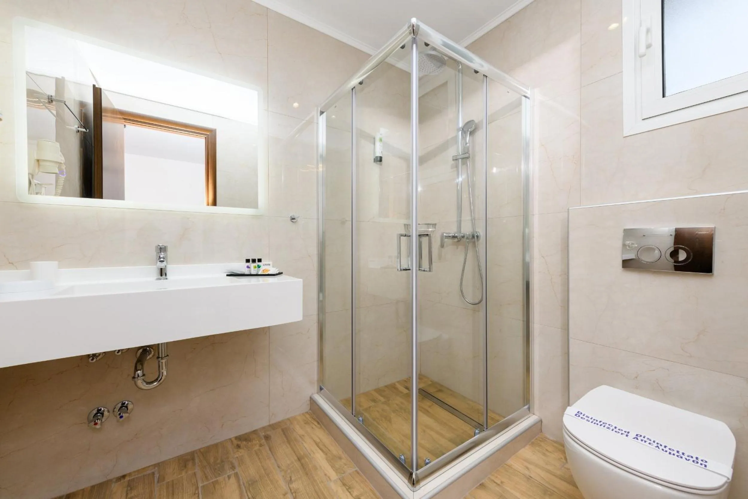 Bathroom in Hotel Aethria