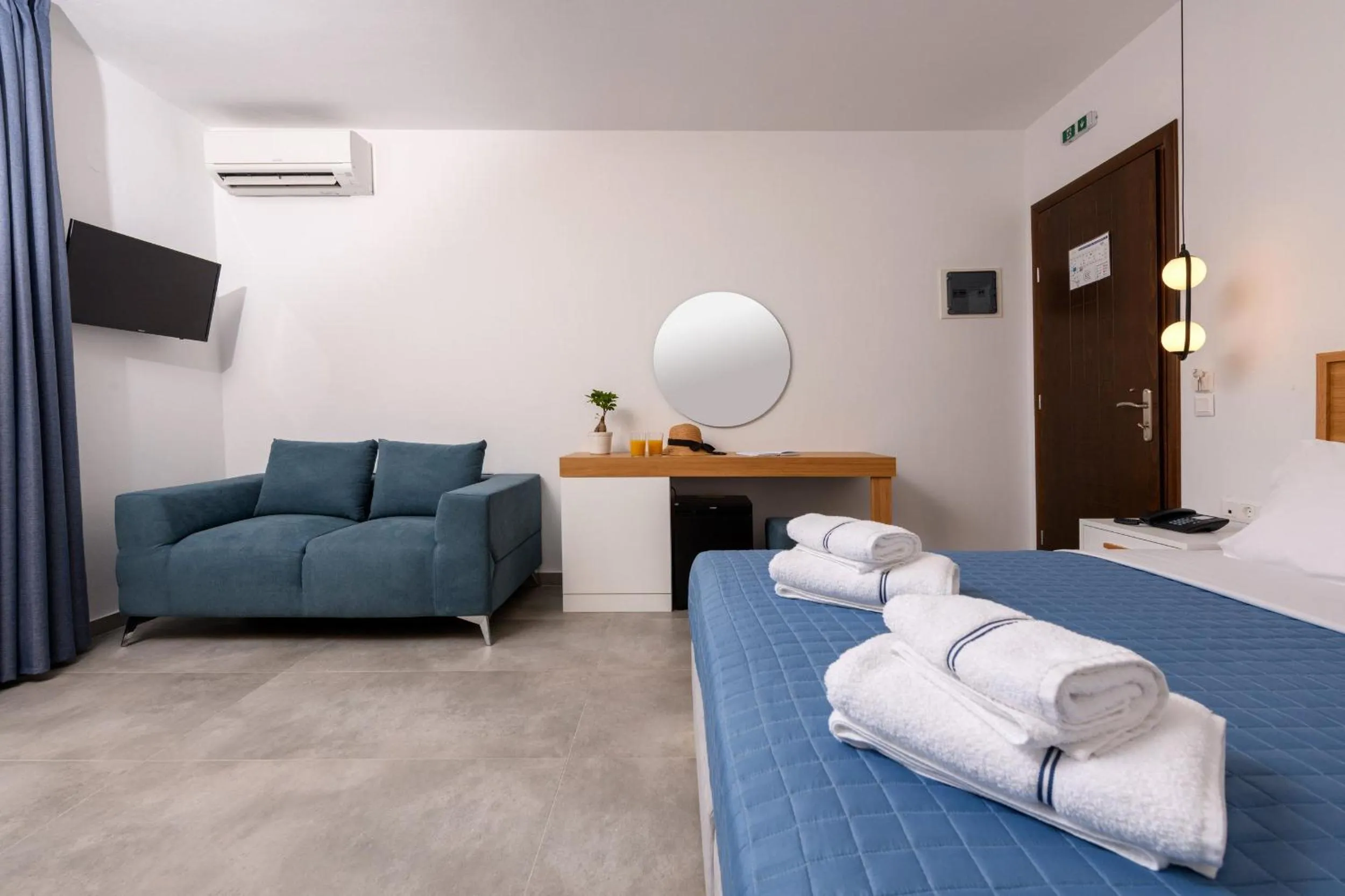 Photo of the whole room, Bed in Hotel Aethria