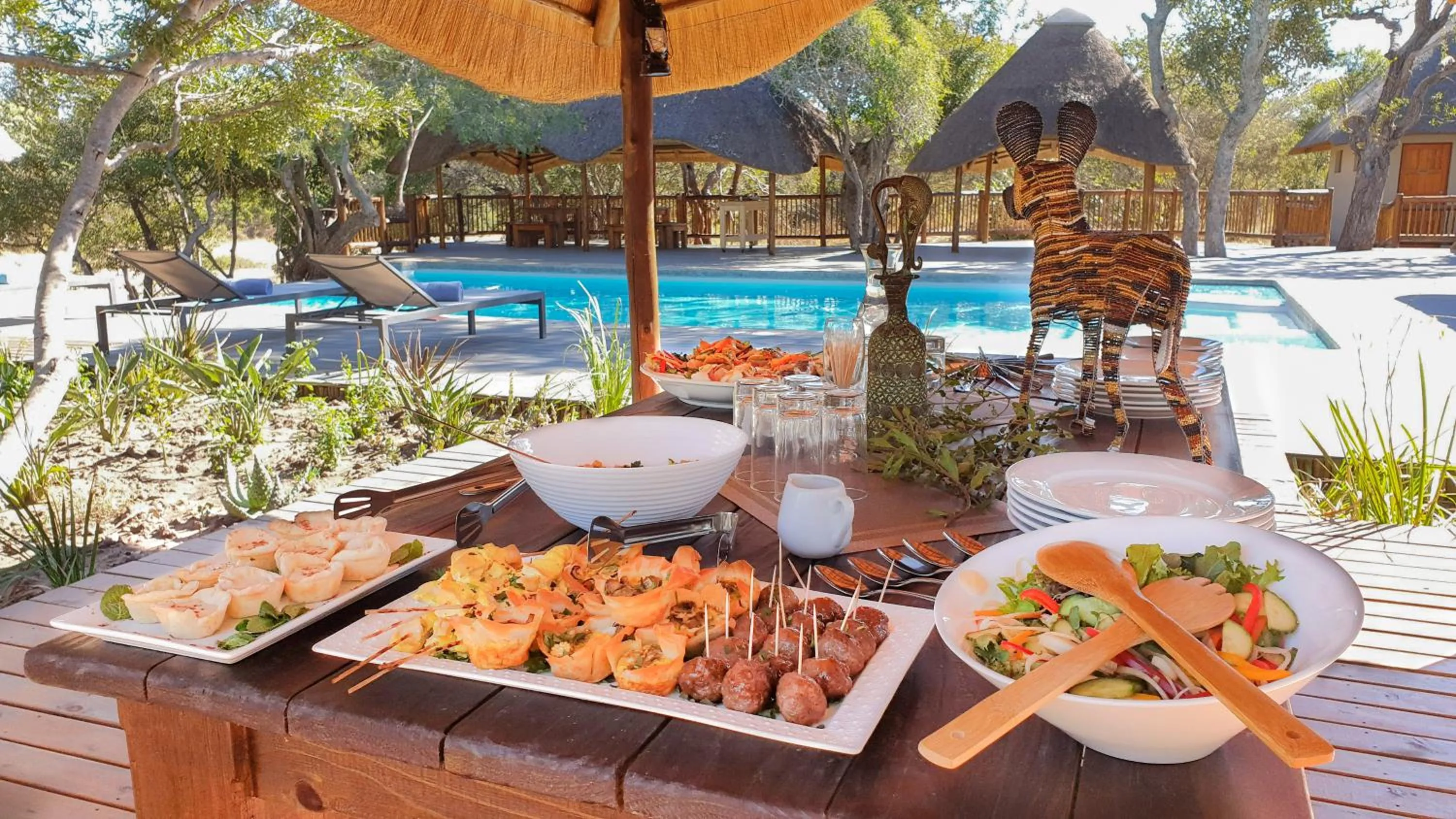 Swimming pool in Vuyani River Lodge