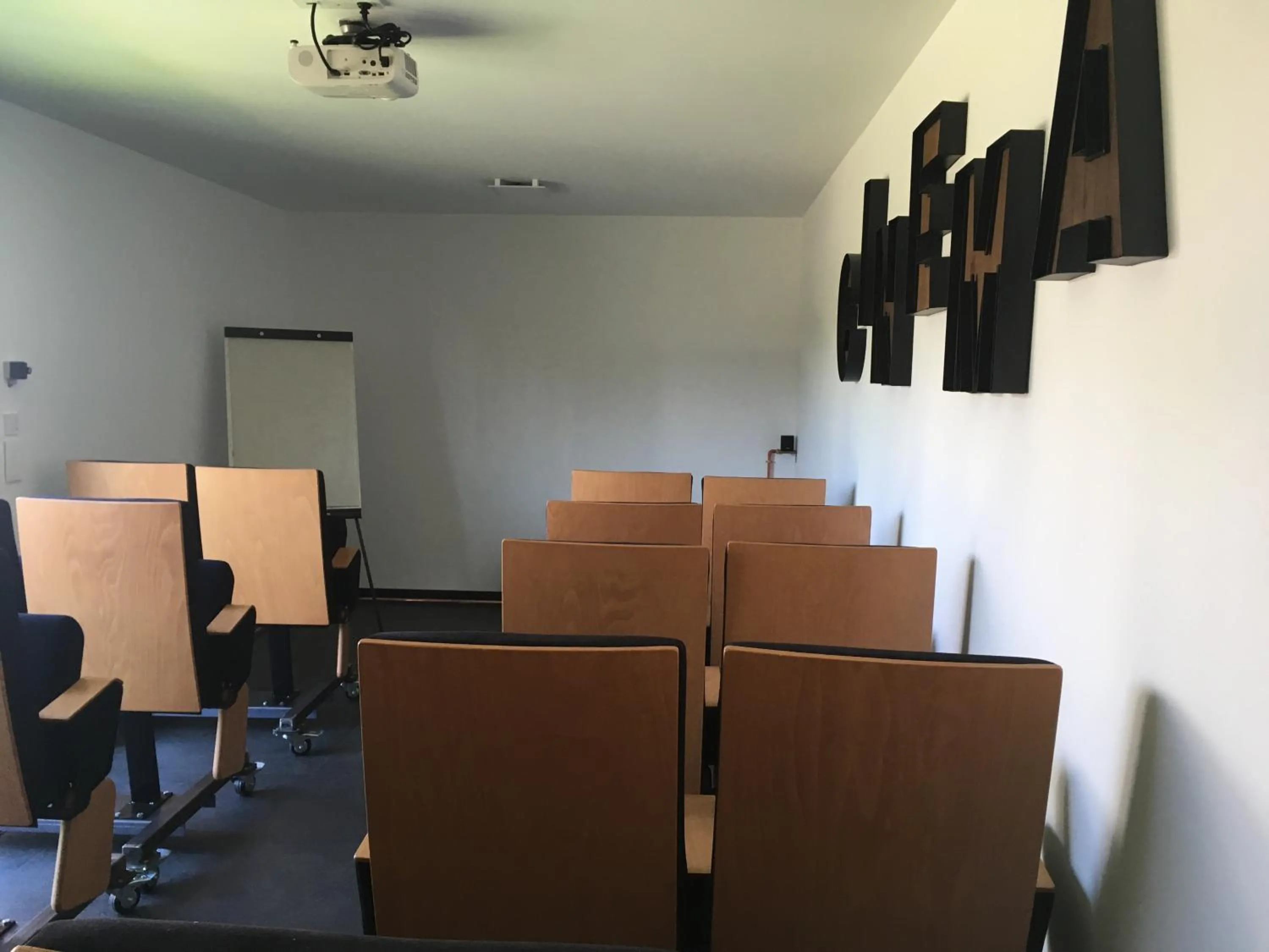 Meeting/conference room in Villa Charles & Ashton