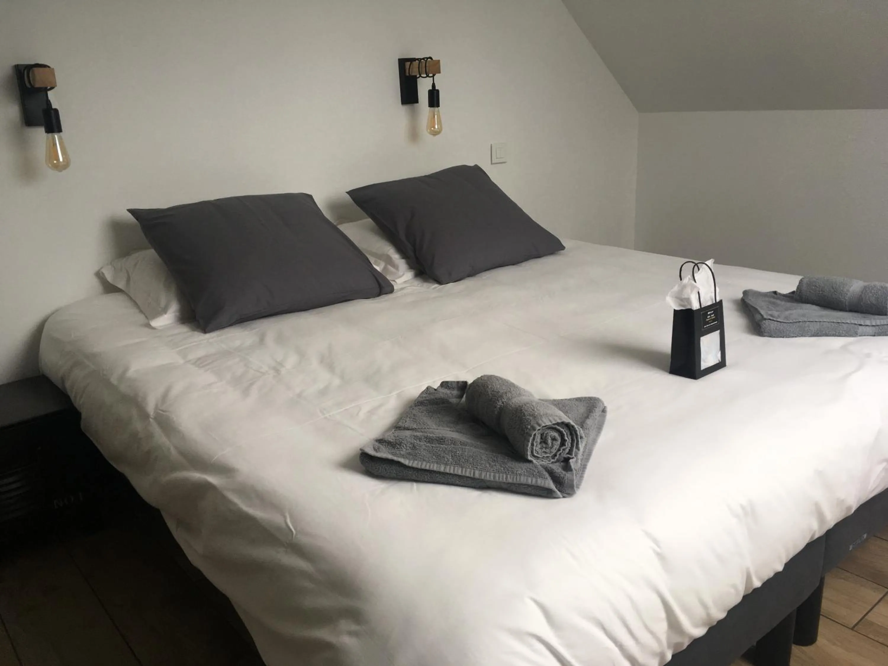 Bed in Villa Charles & Ashton