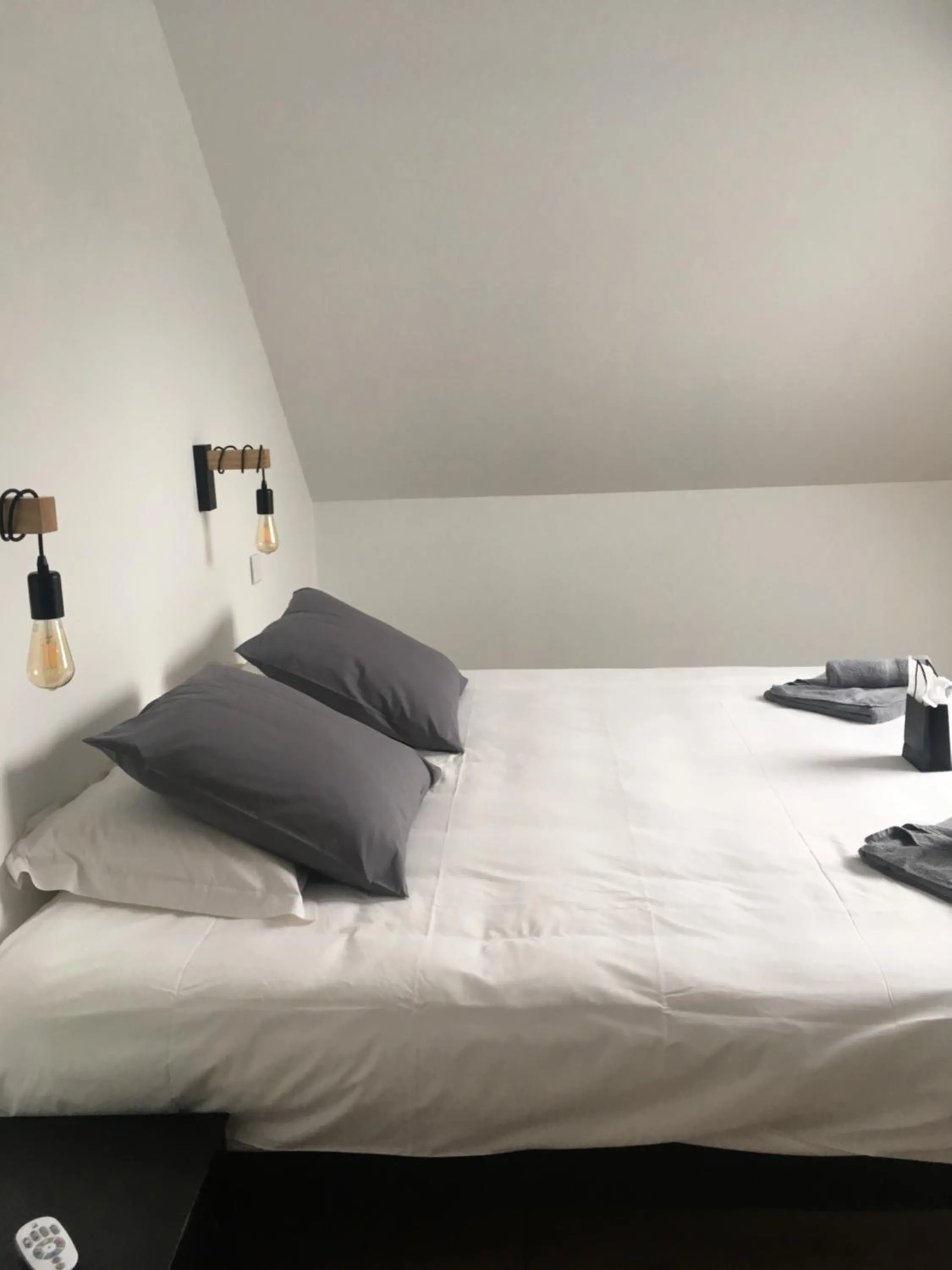 Bed in Villa Charles & Ashton