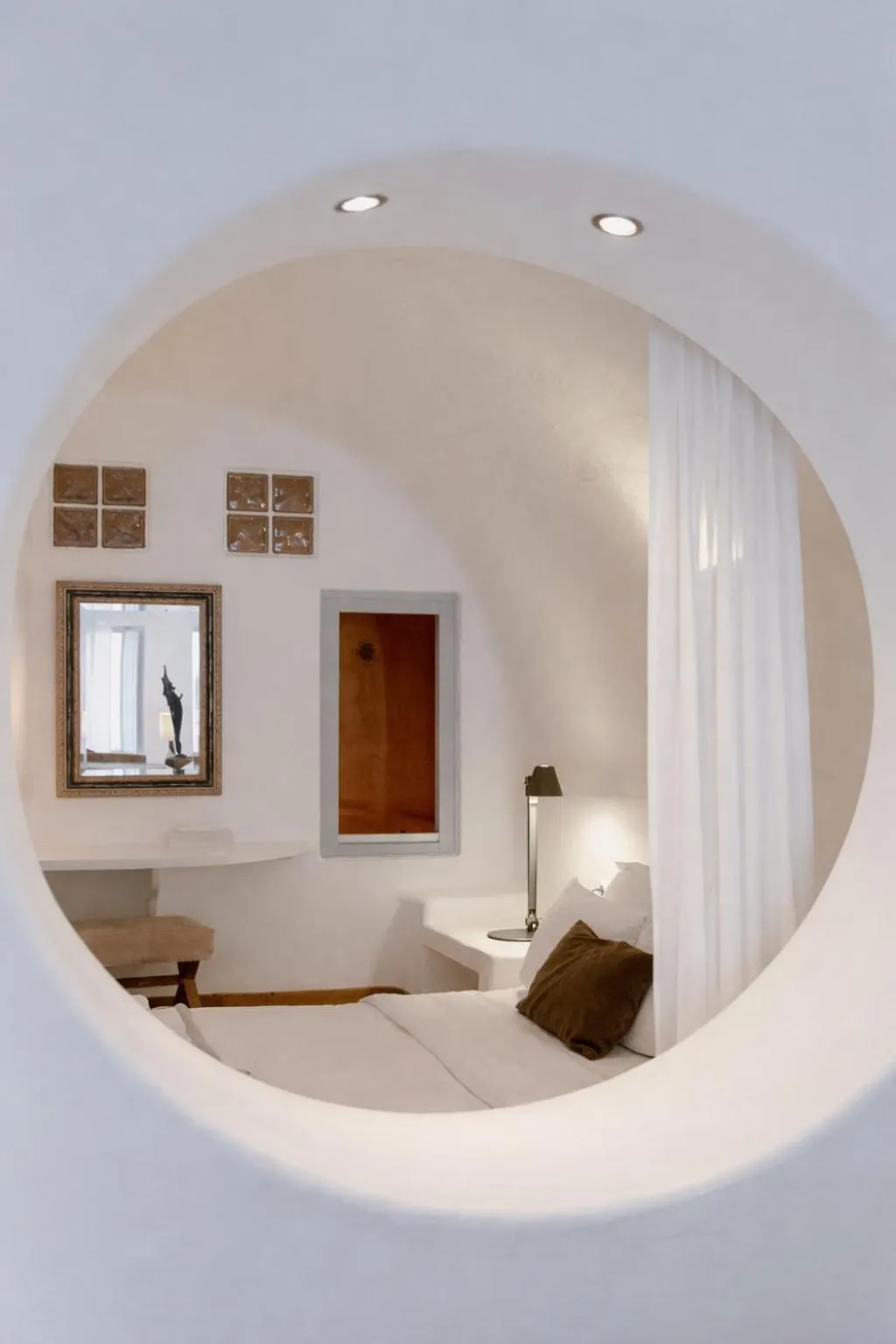 Bed in Ikastikies Suites