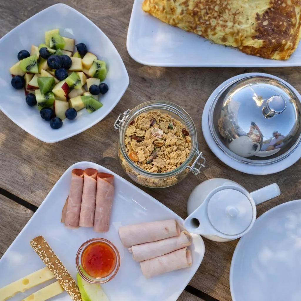 Breakfast in Ikastikies Suites