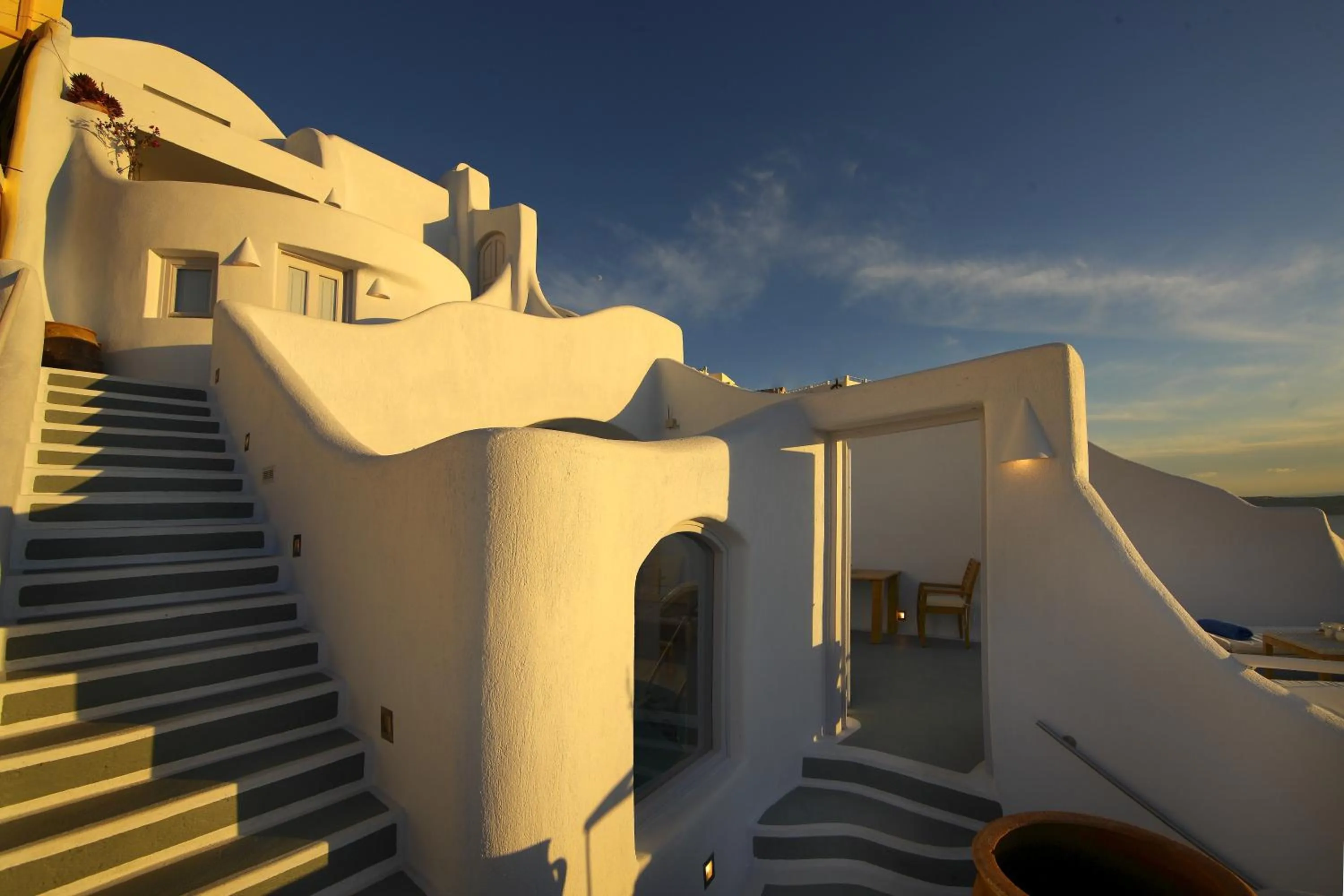 Facade/entrance in Ikastikies Suites