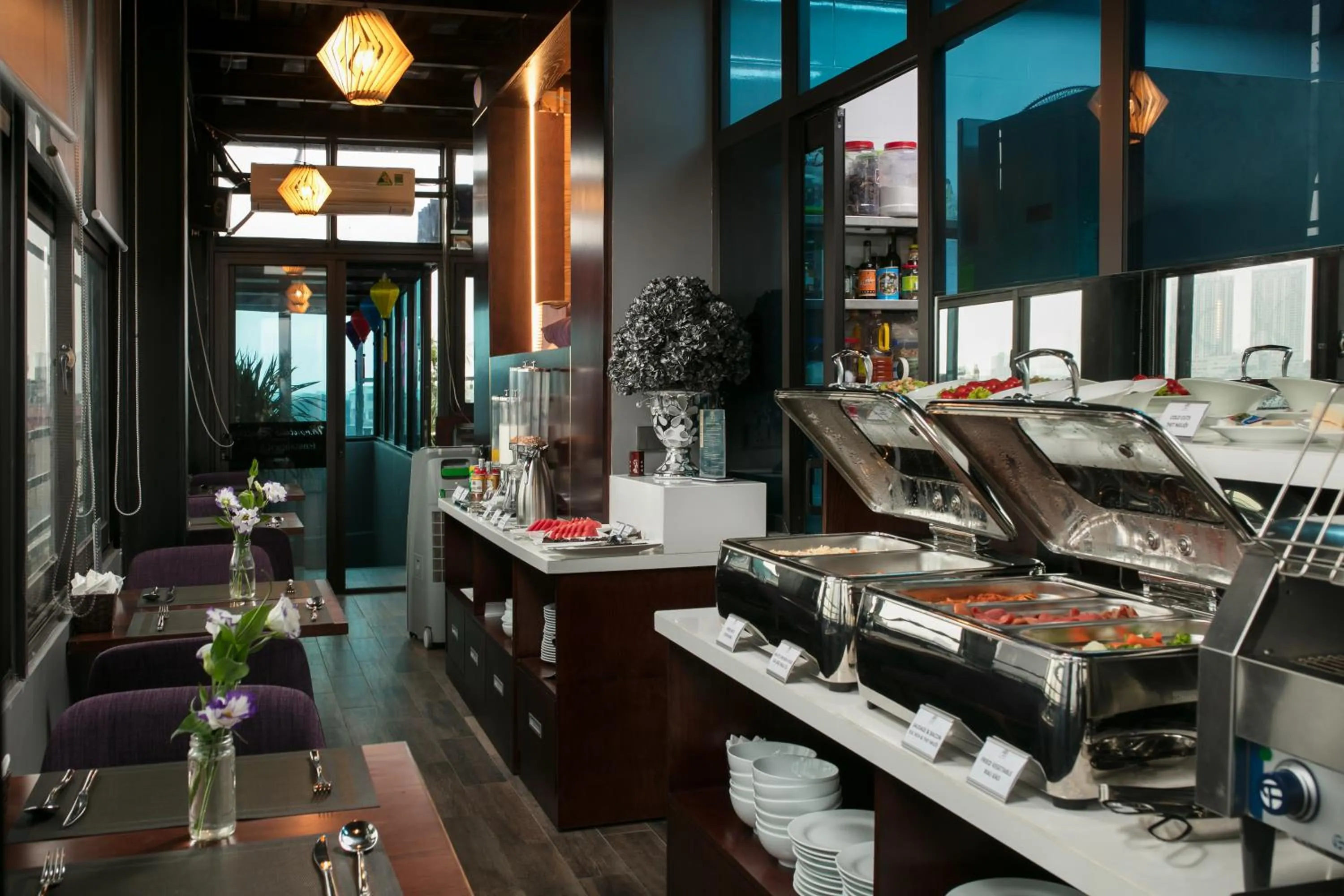 Restaurant/places to eat in Hanoi Fiesta Hotel & Spa