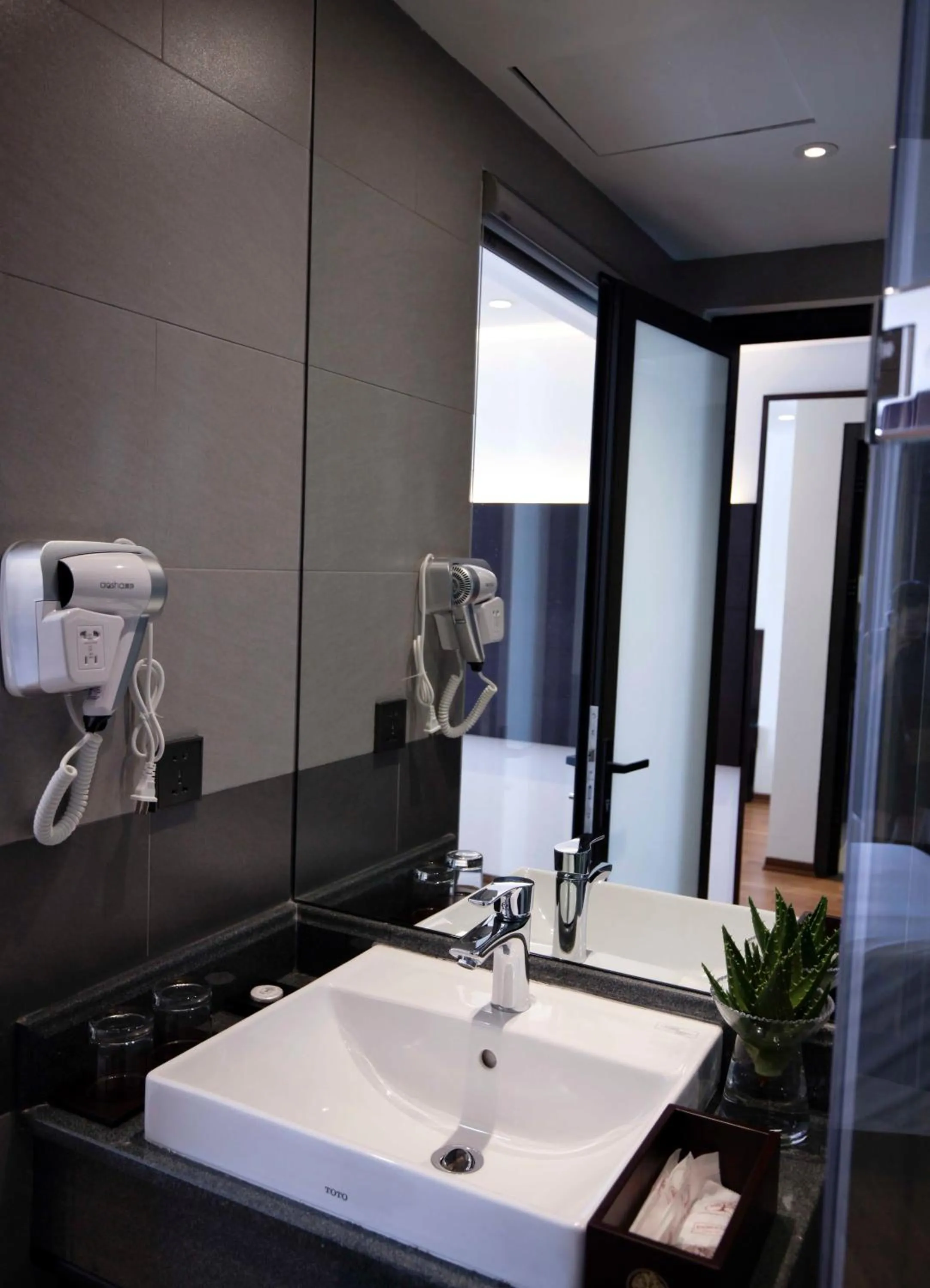 Bathroom in Hanoi Fiesta Hotel & Spa