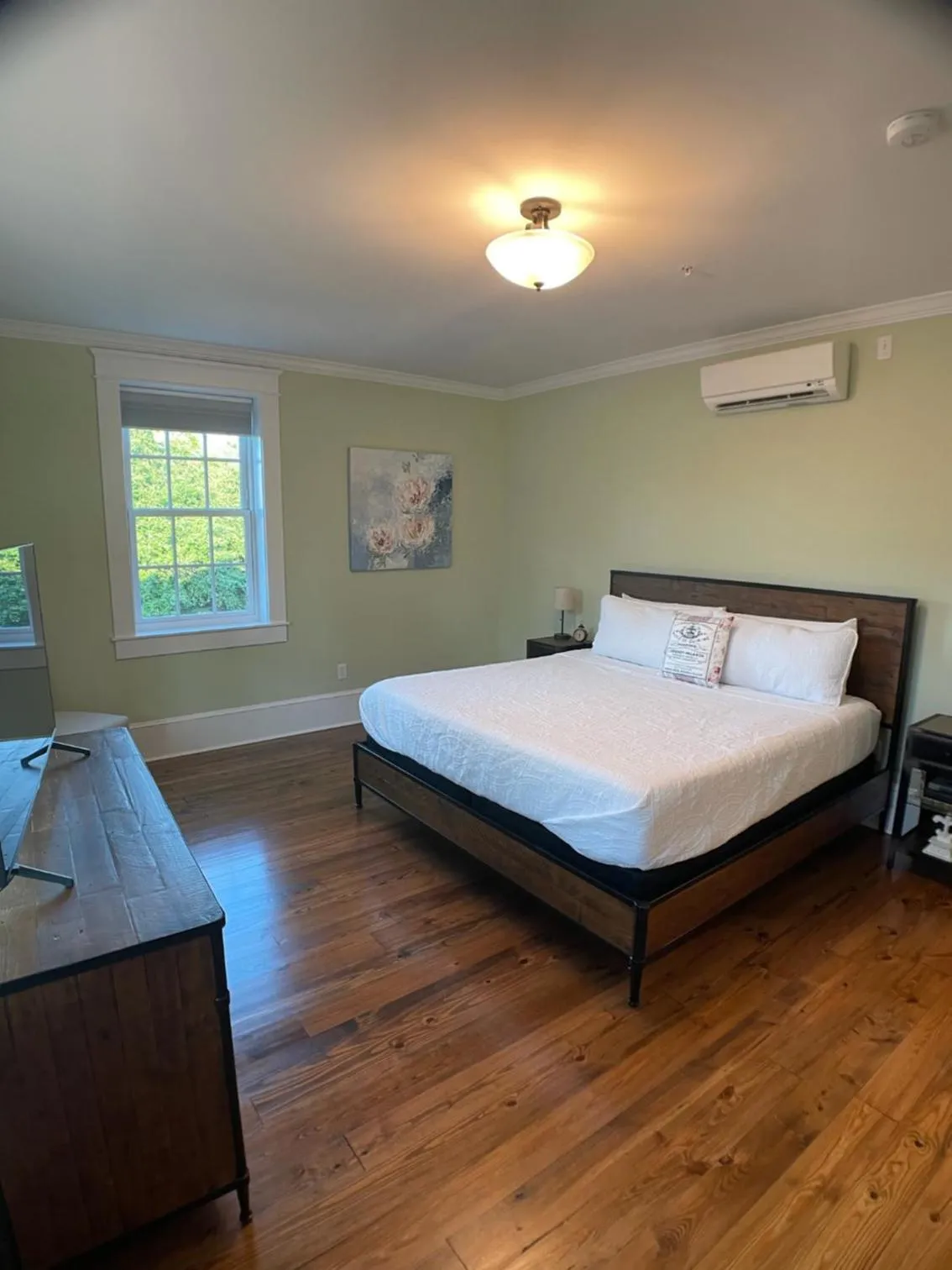 Bed in Fort Conde Inn - Mobile