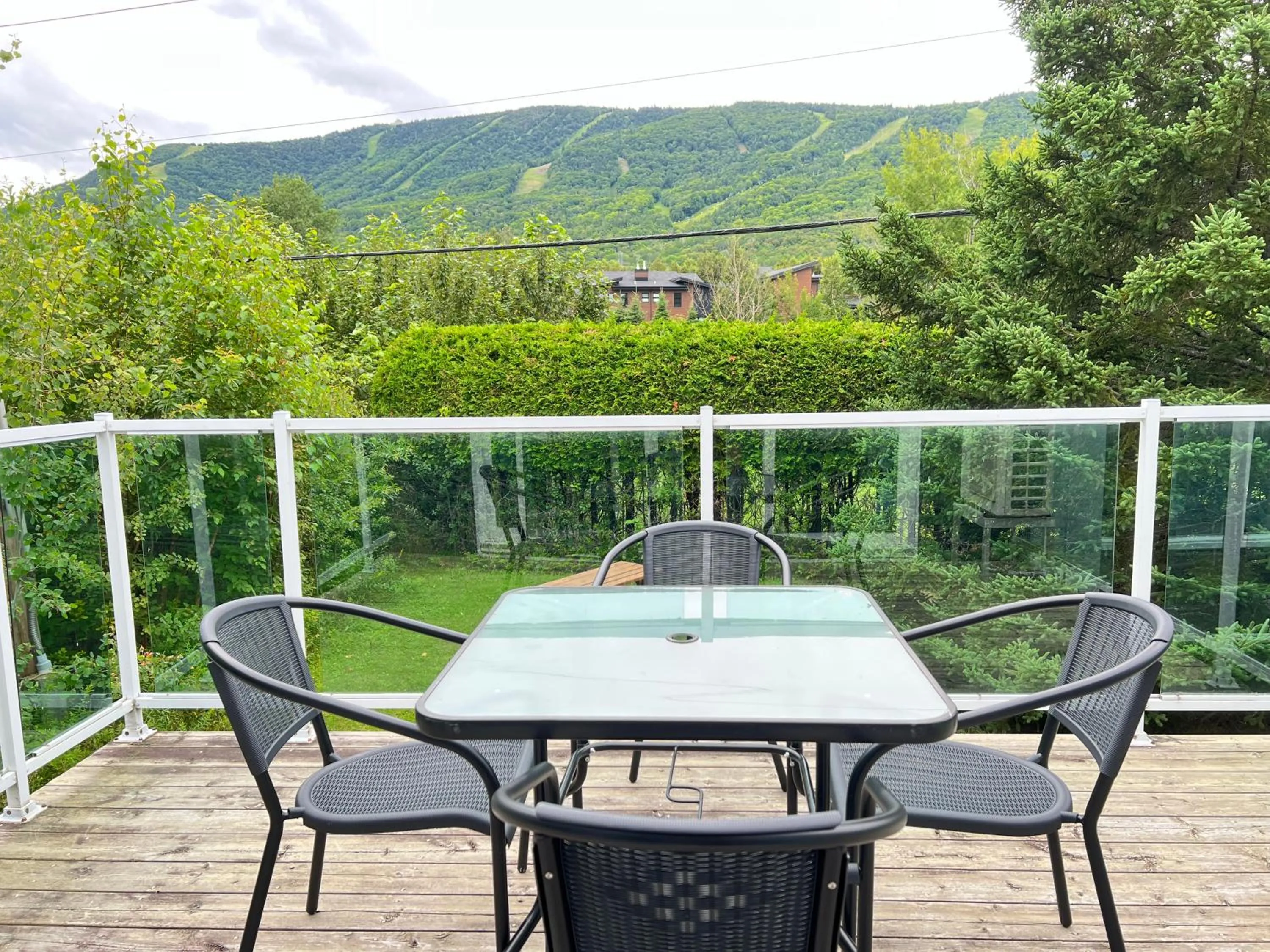 Patio in Chalets Montmorency Mont-Sainte-Anne