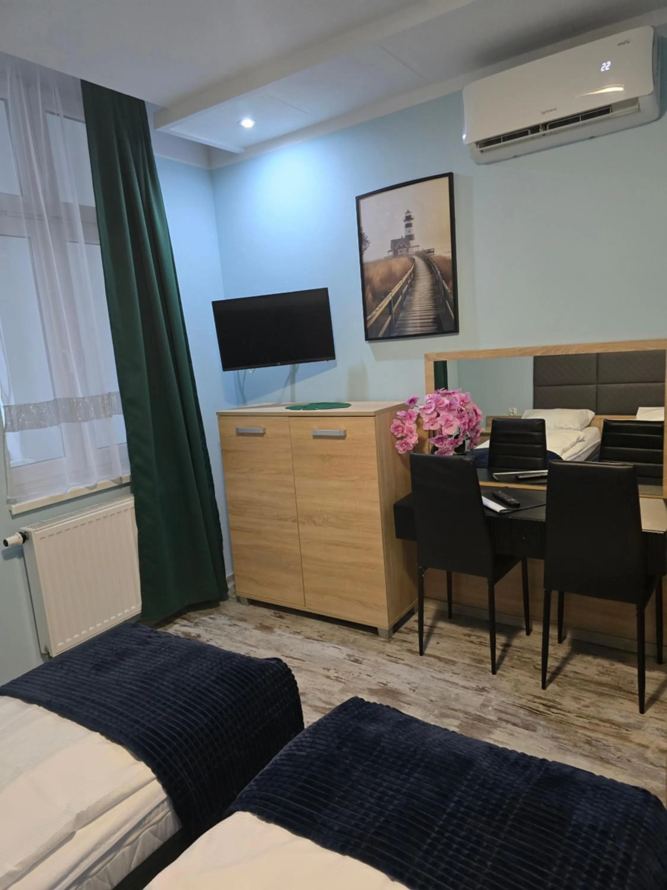 Bed in Eldom-NOCLEGI, Kolejowa 15 Wągrowiec