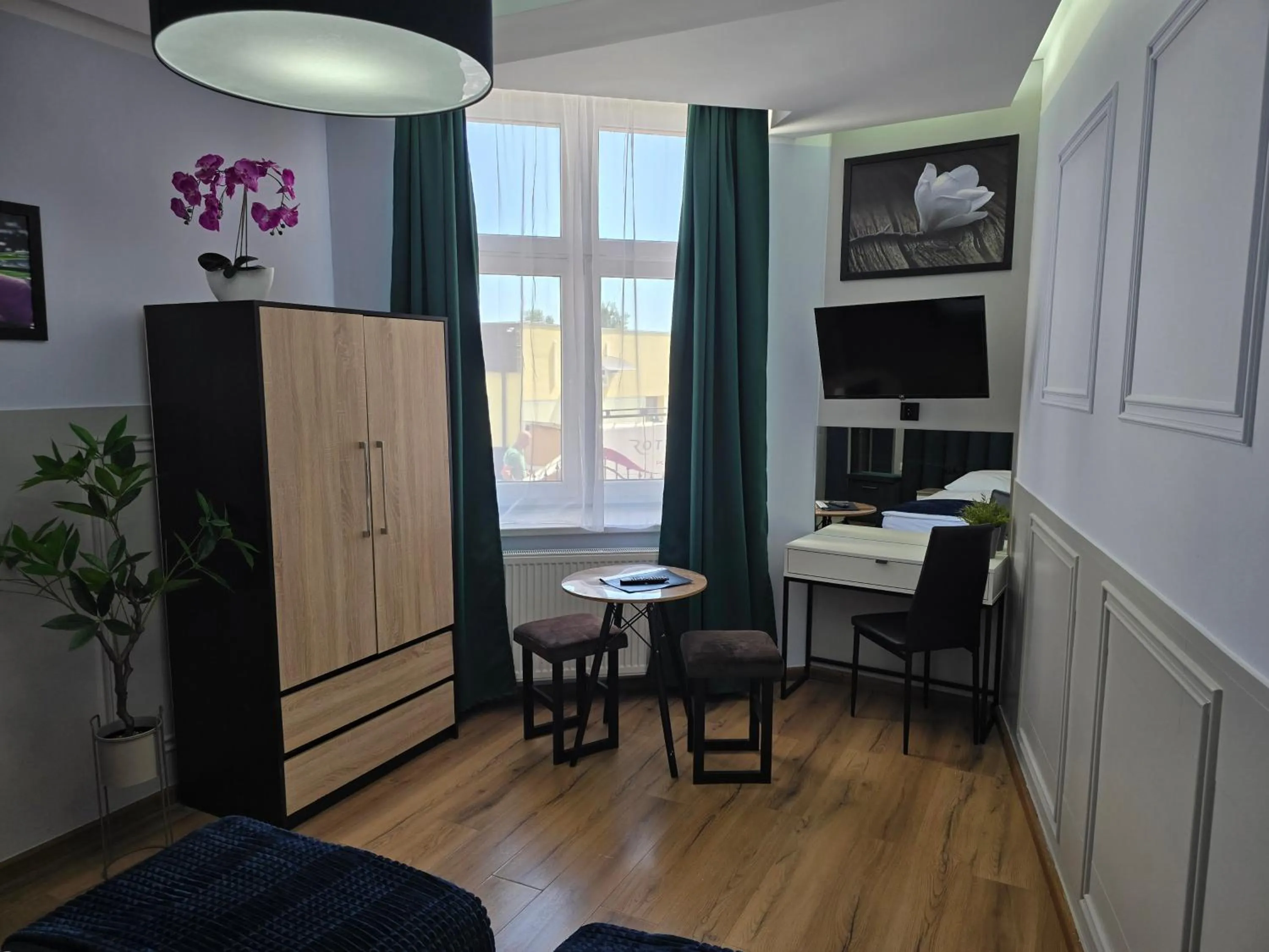 Bed in Eldom-NOCLEGI, Kolejowa 15 Wągrowiec