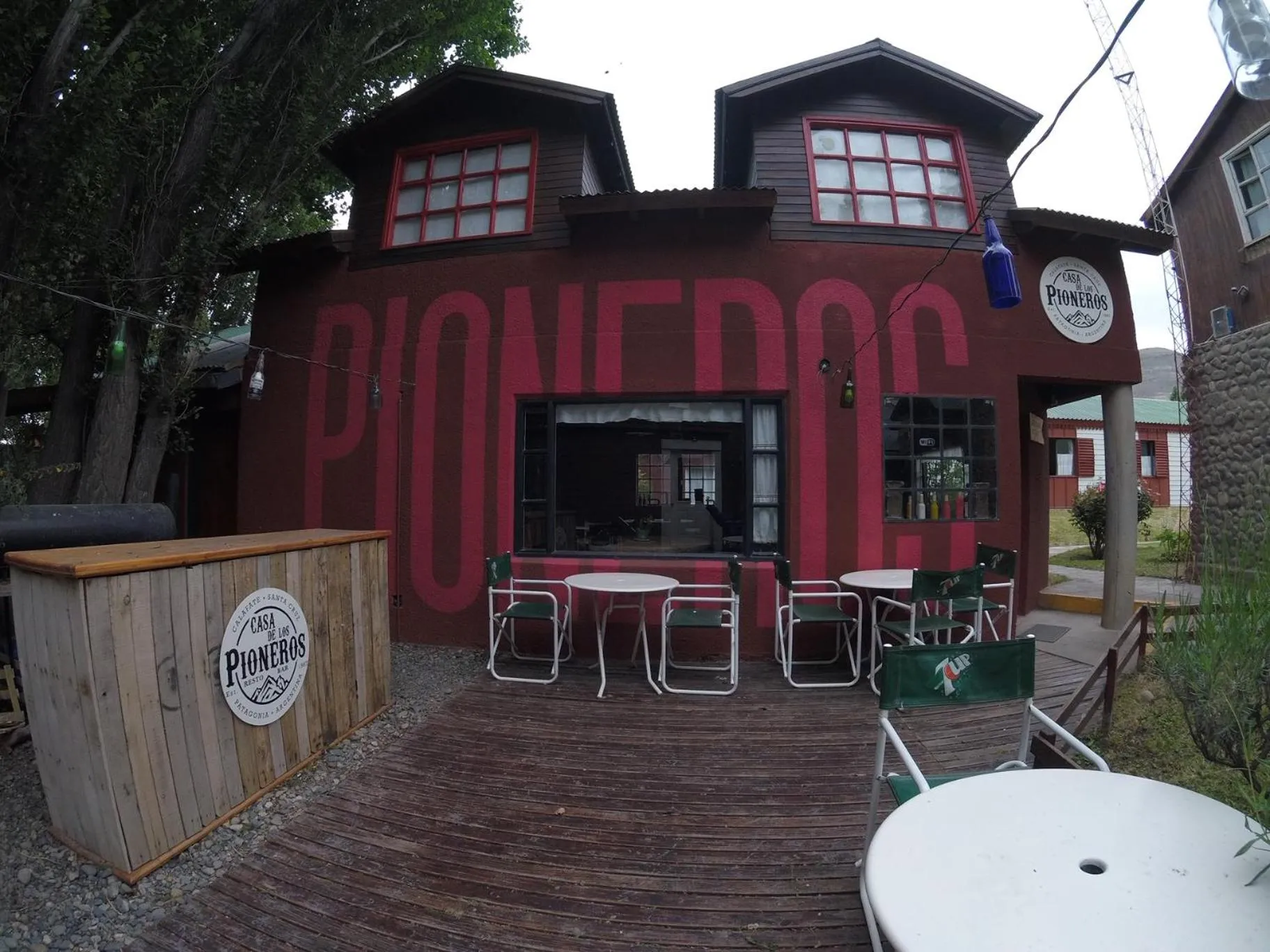 Continental breakfast in Hostel Los Pioneros