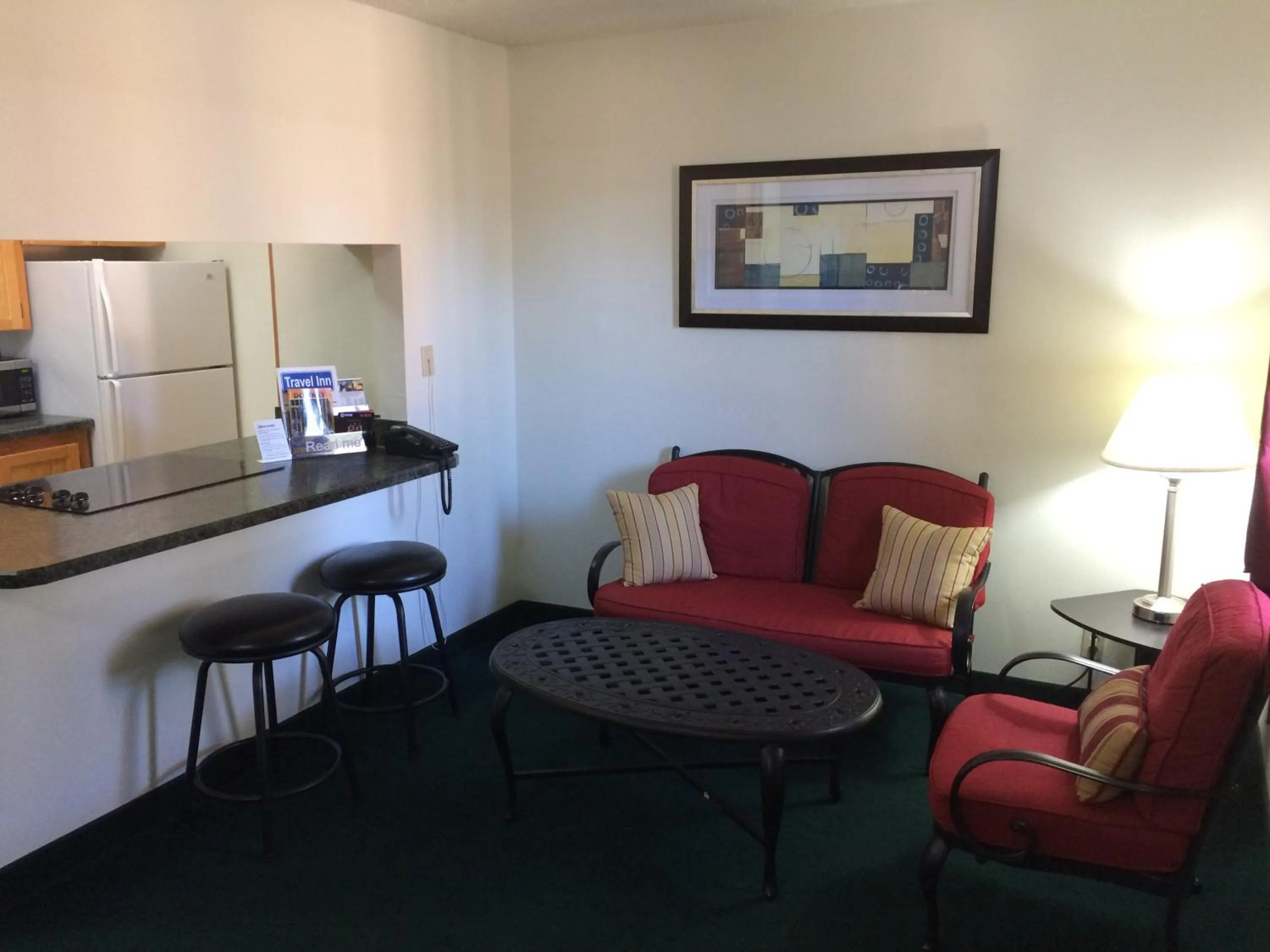 Travel Inn & Suites