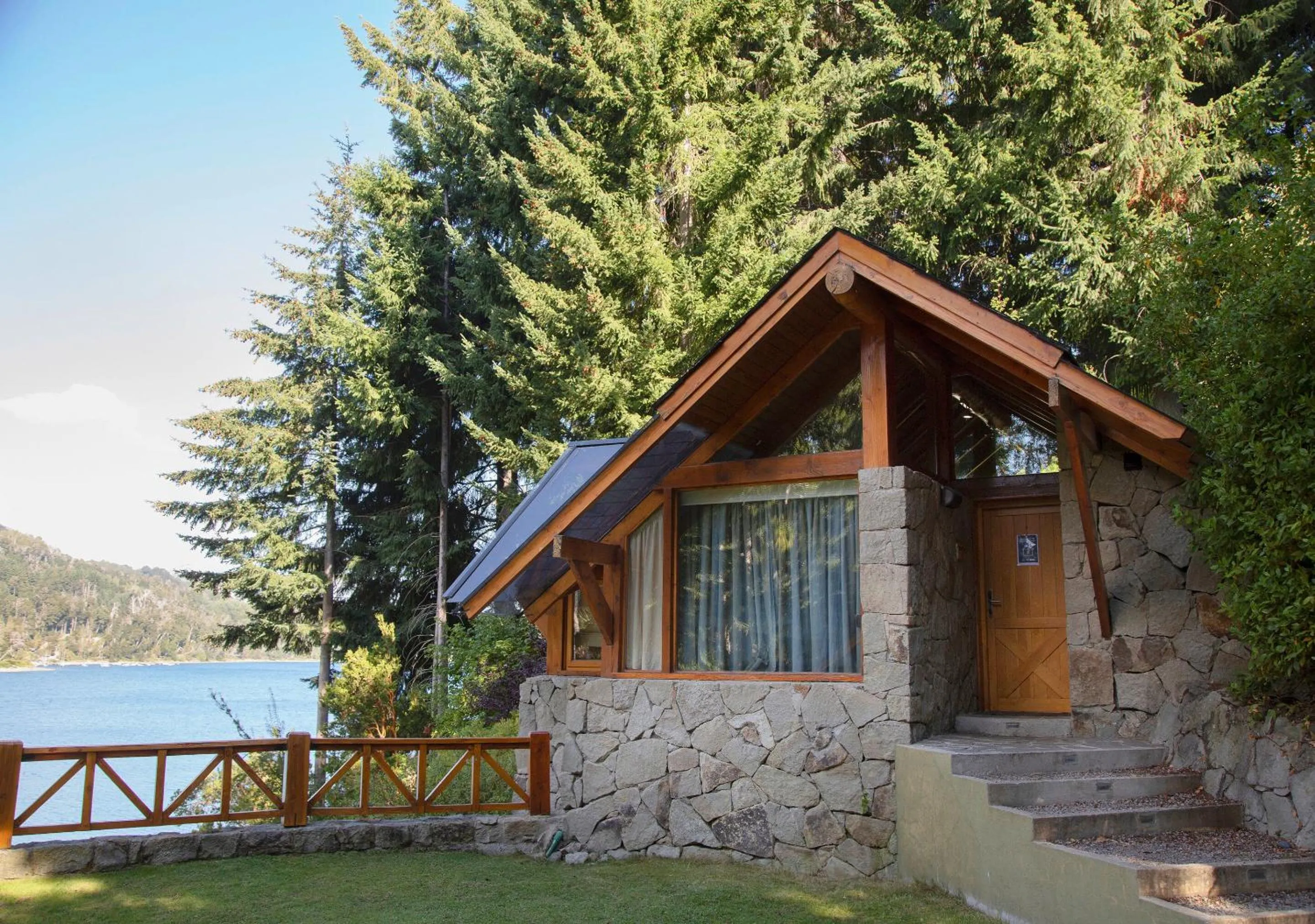 Property building in Costa Serena Aparts & Spa