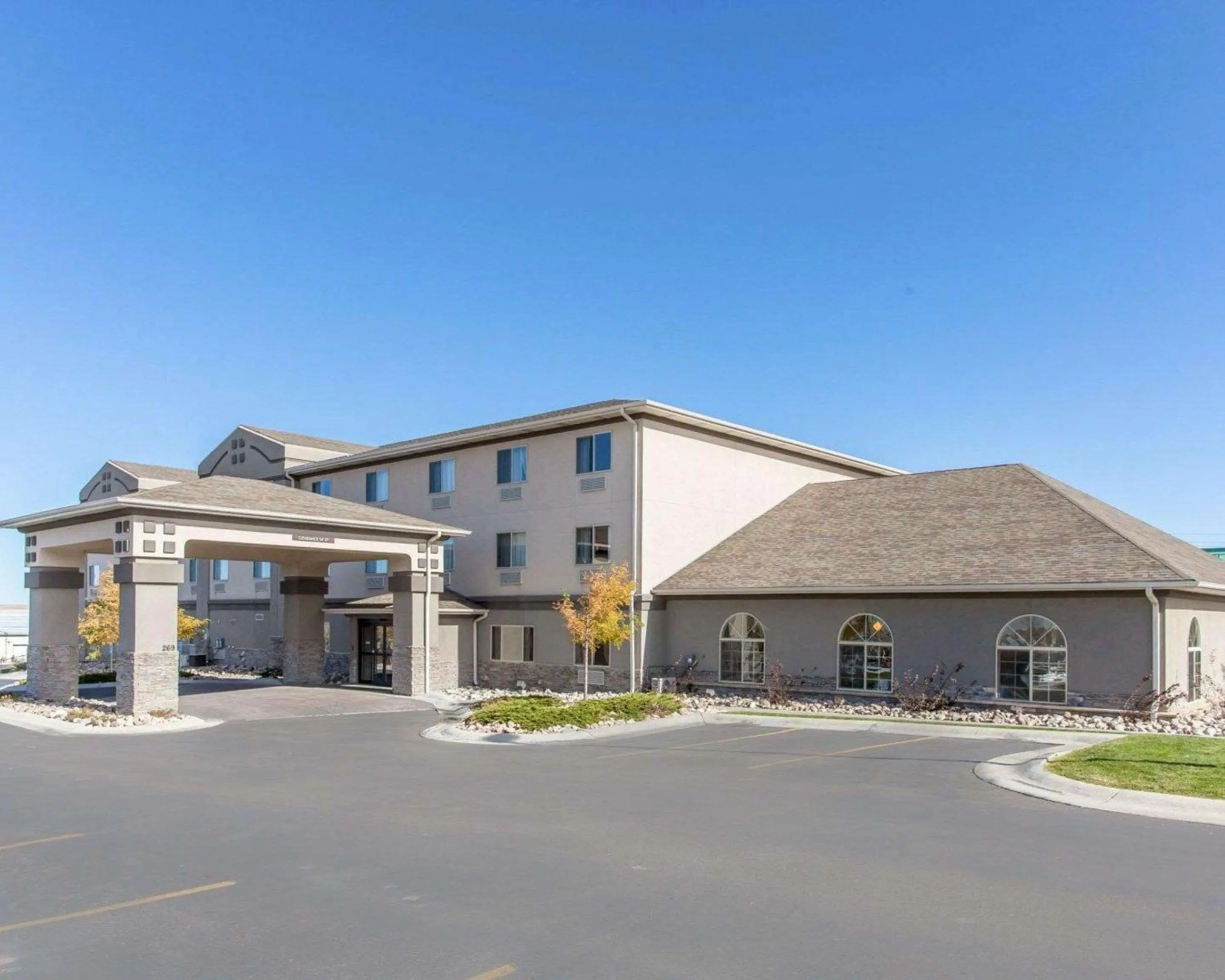 Property building in Comfort Inn Evansville-Casper