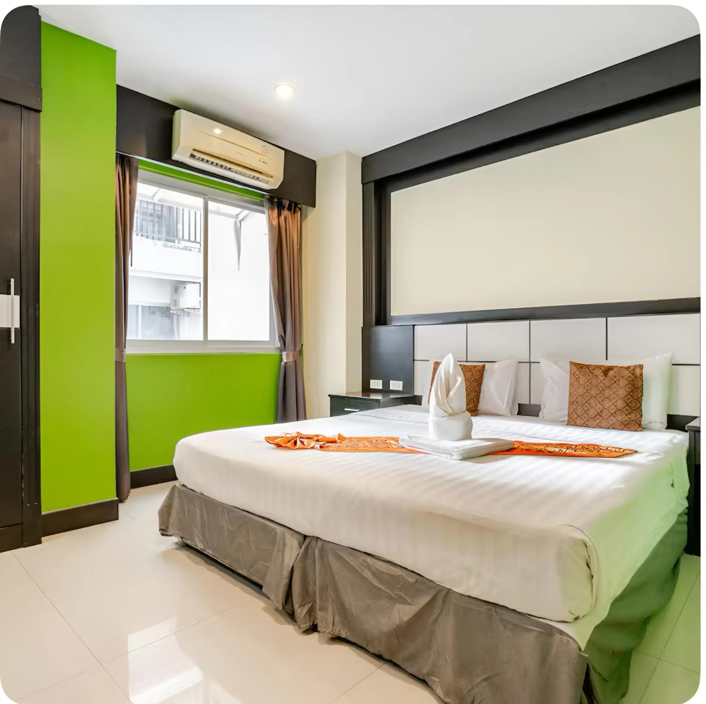 Bed in Star House Patong