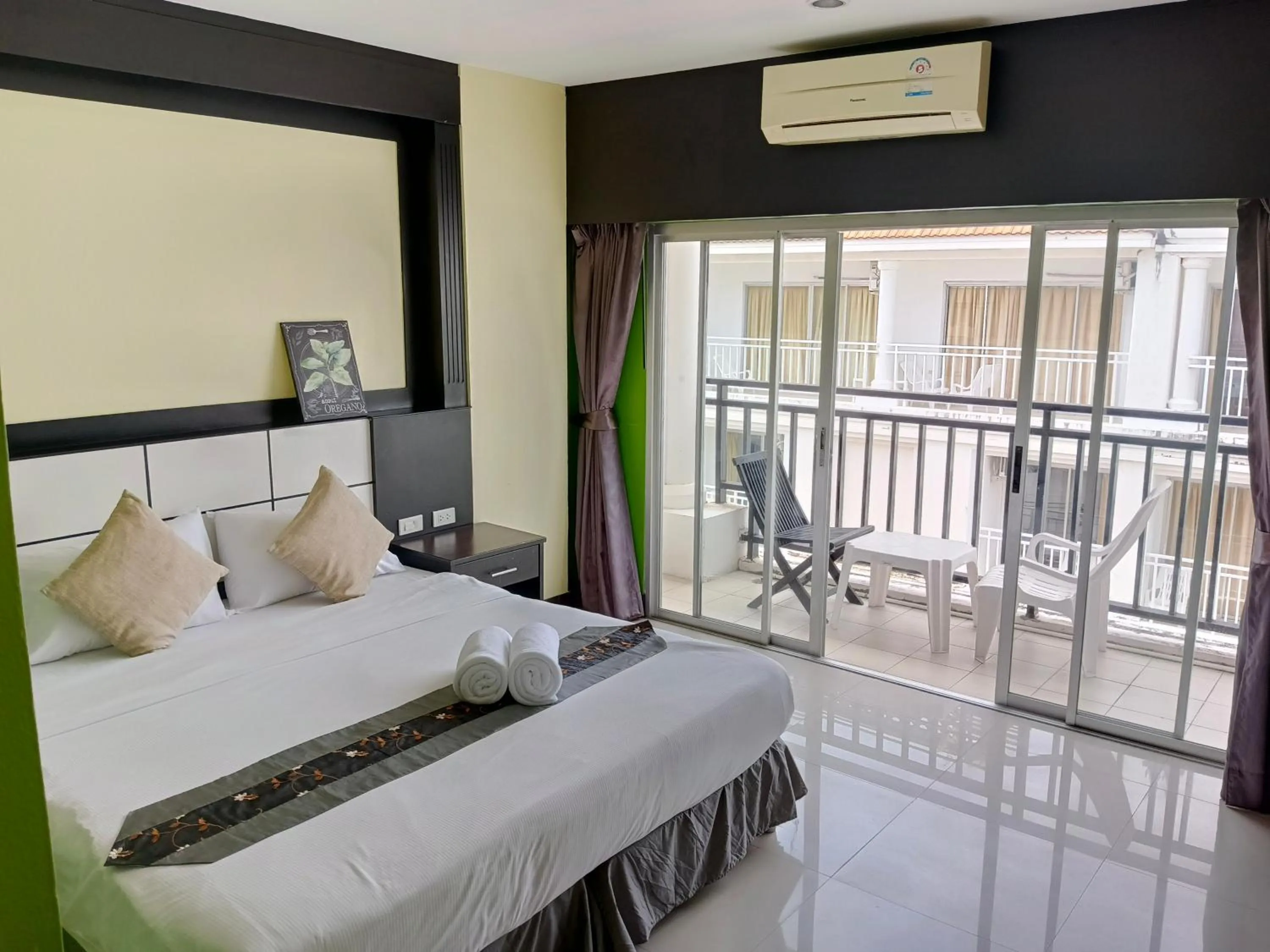 Bed in Star House Patong