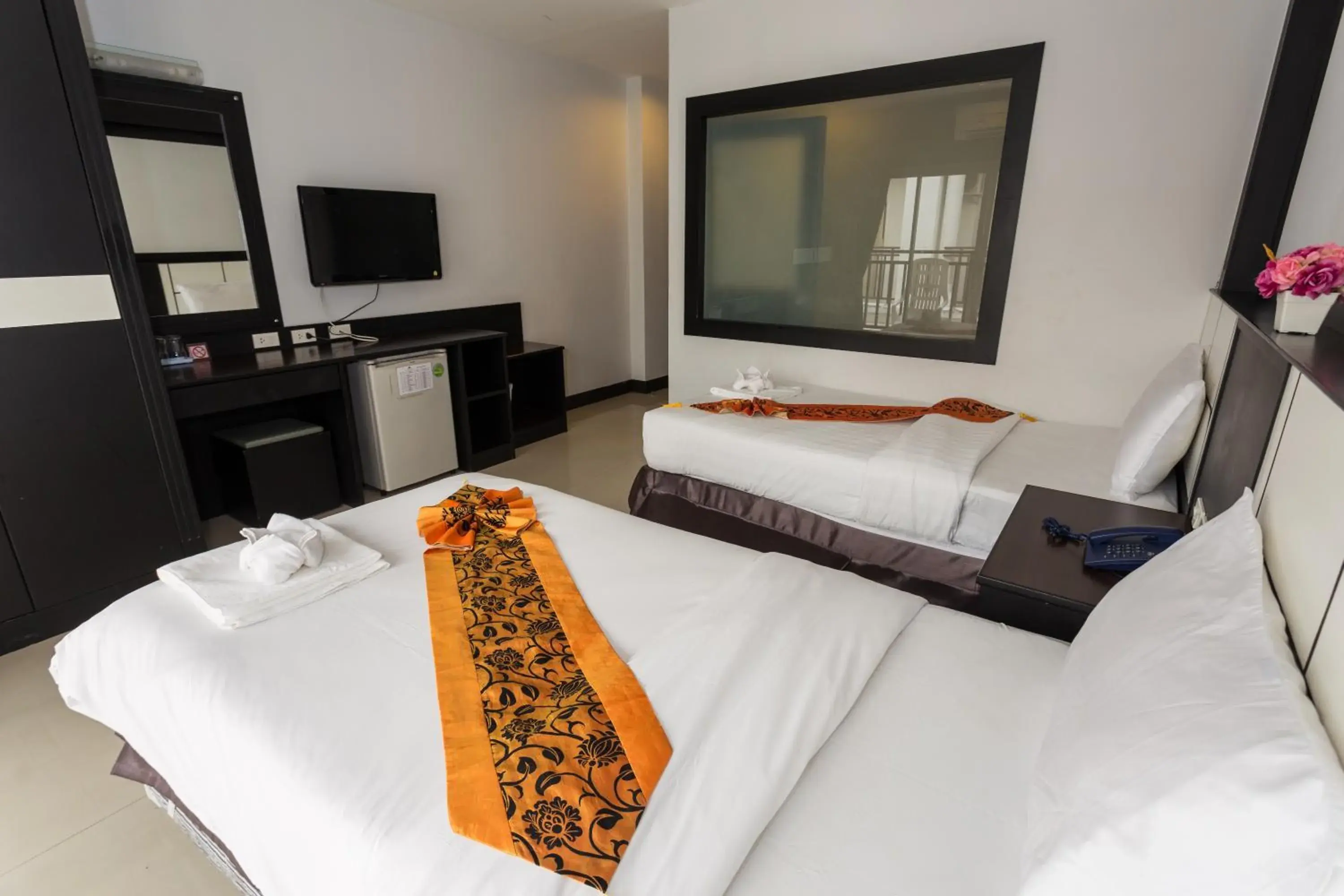 Twin Room with Balcony in Star House Patong Twin Room with Balcony in Star House Patong