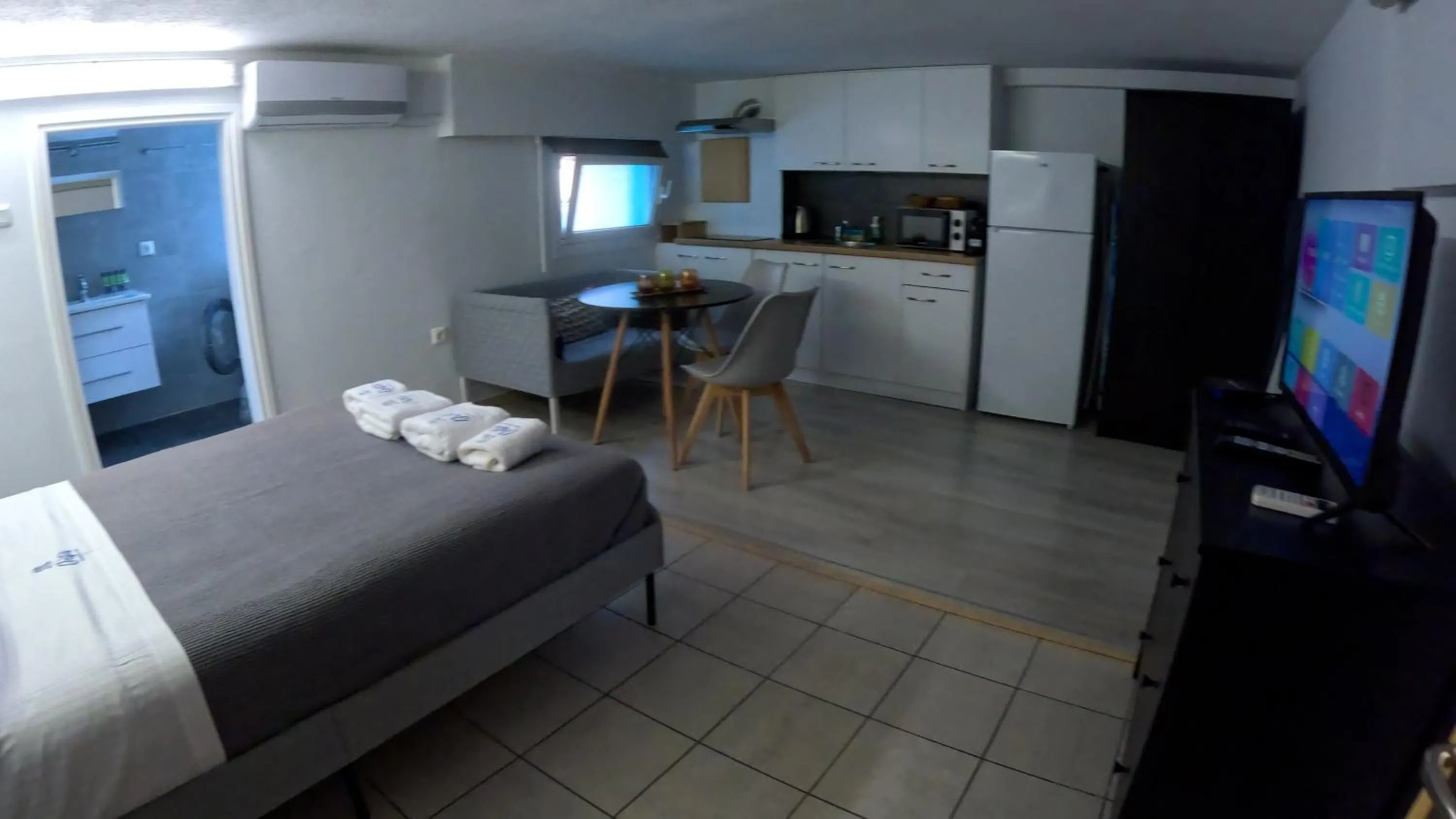 Bed in Data Chios Center semi basement