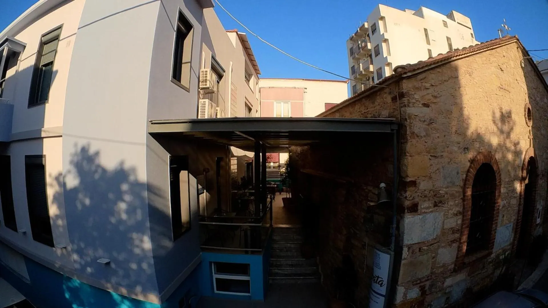 Data Chios Center semi basement