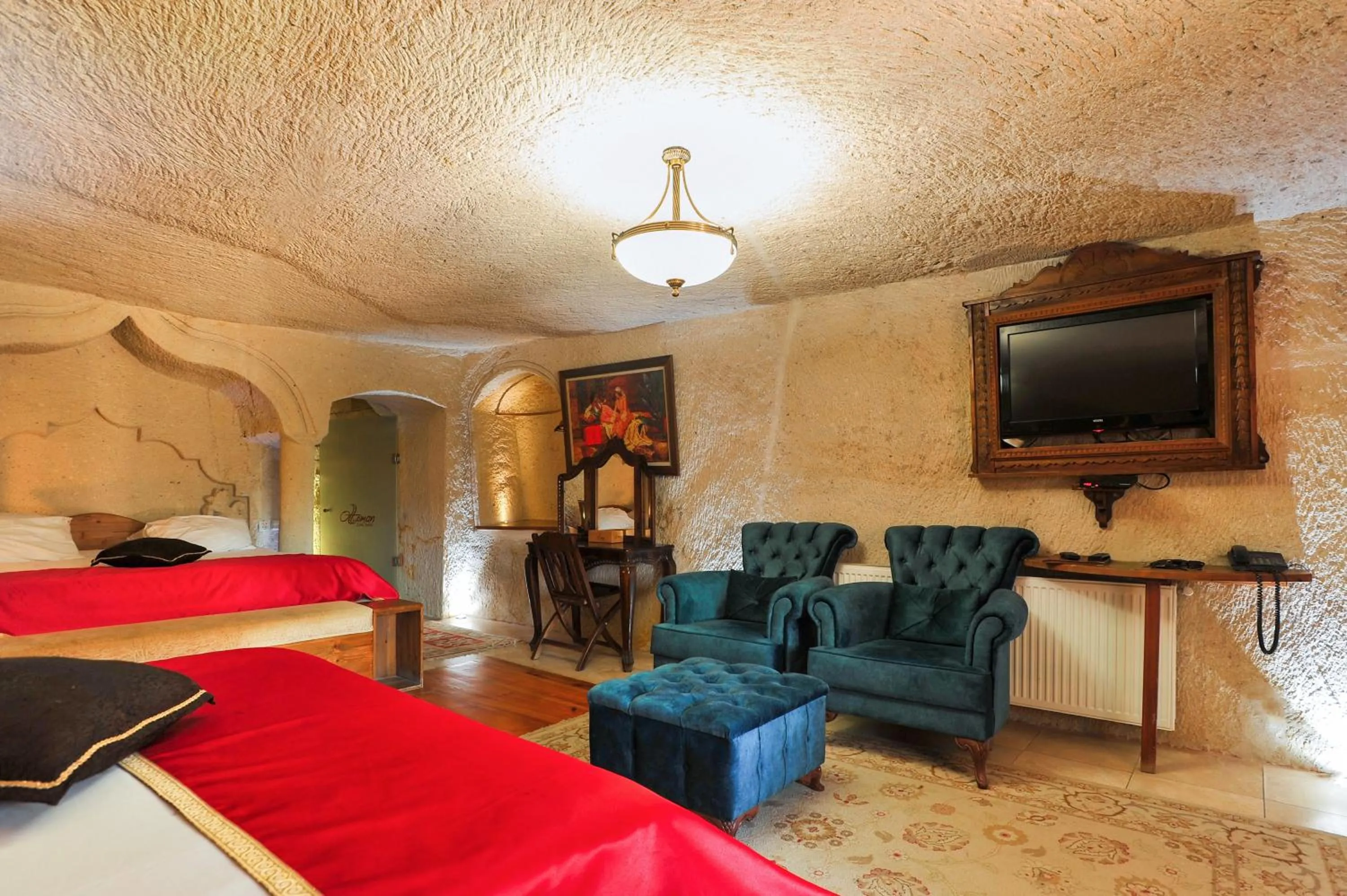 TV and multimedia in Ottoman Cave Suites