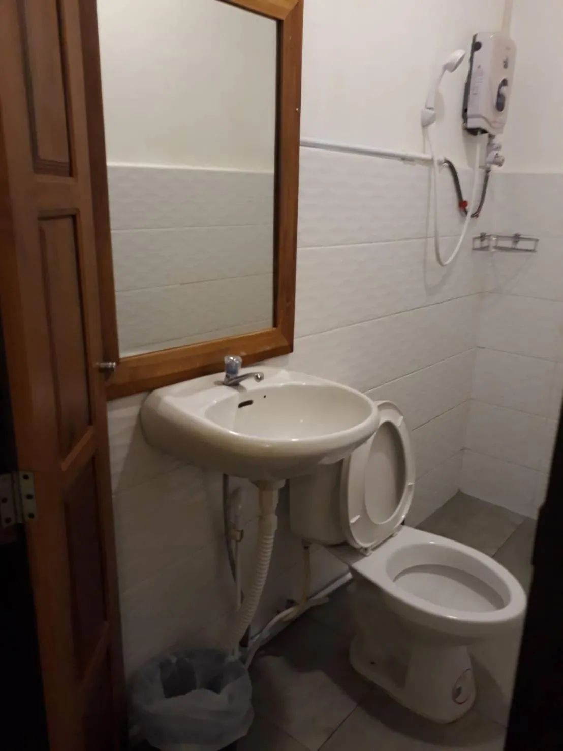 Toilet in Laos Haven Hotel